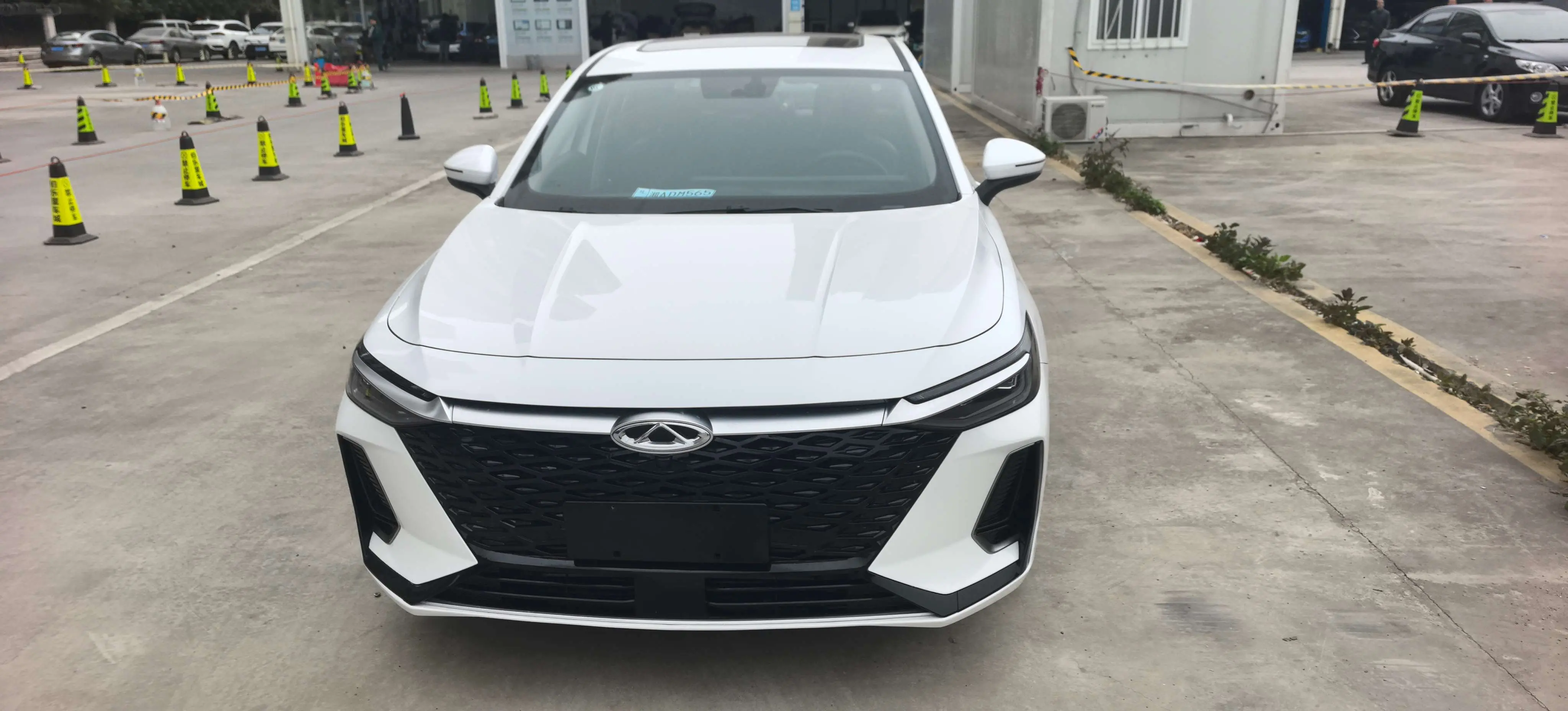 Chery Arrizo 8  из Китая