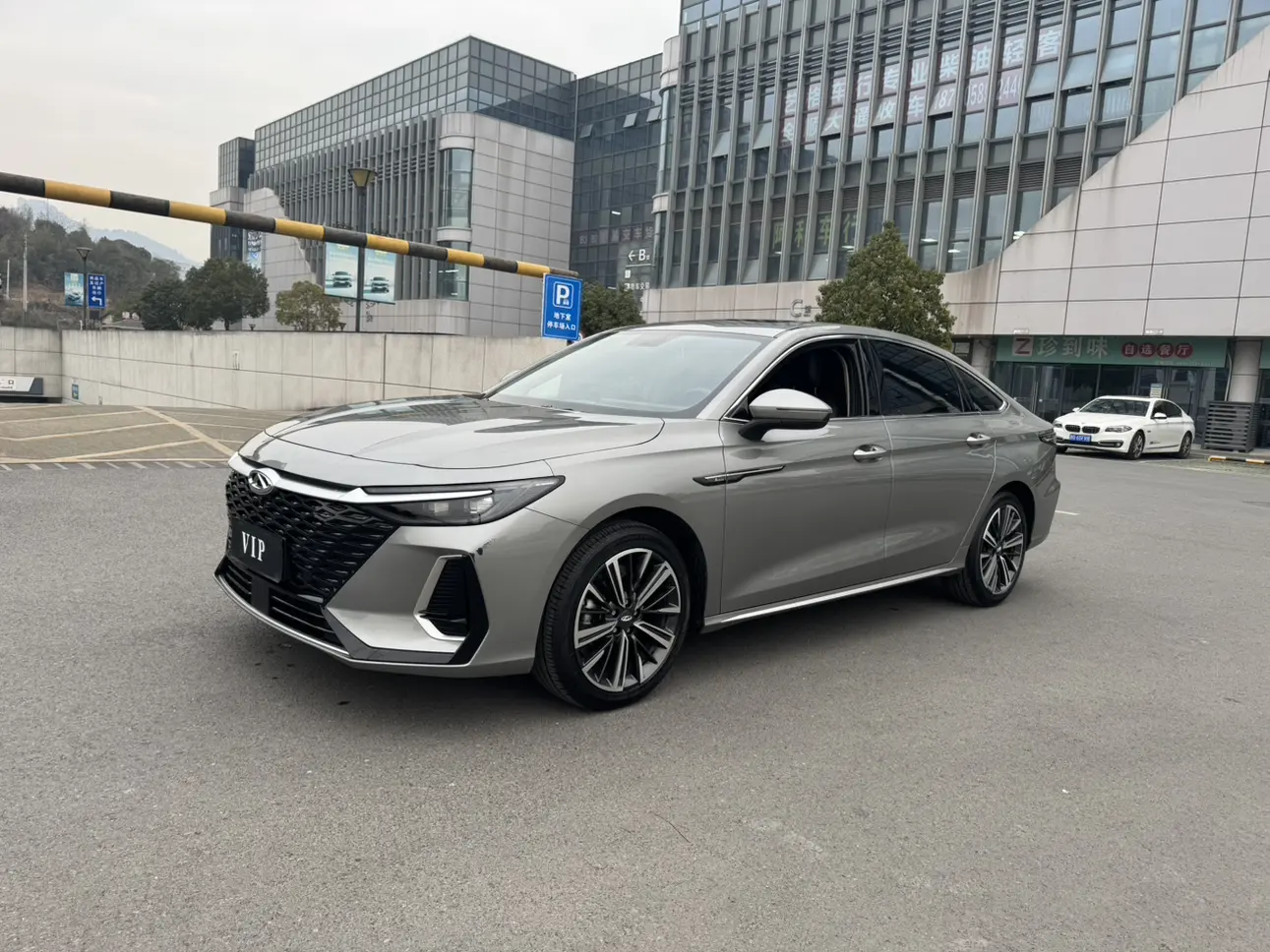 Chery Arrizo 8  из Китая