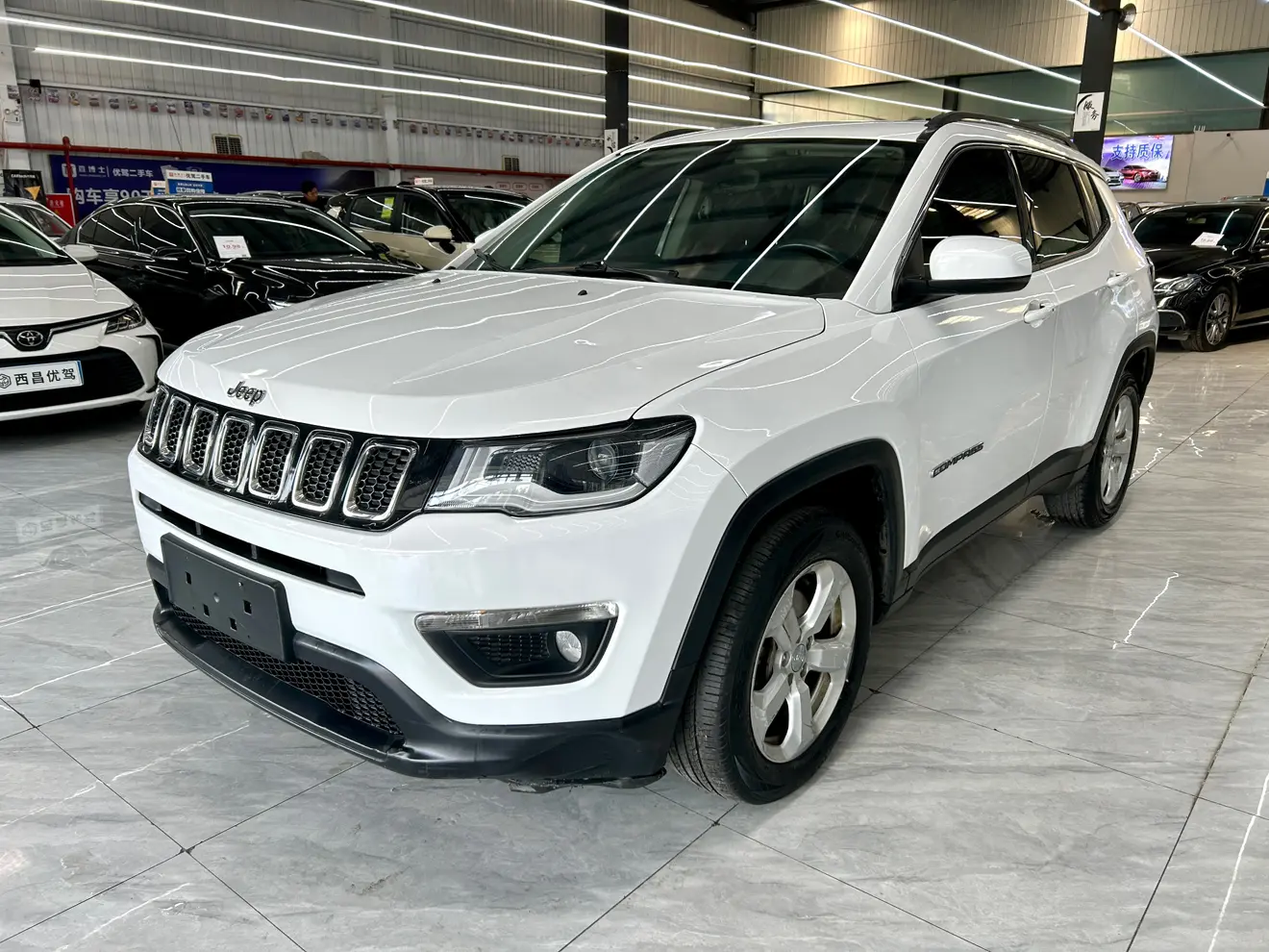 Jeep Guide to  из Китая