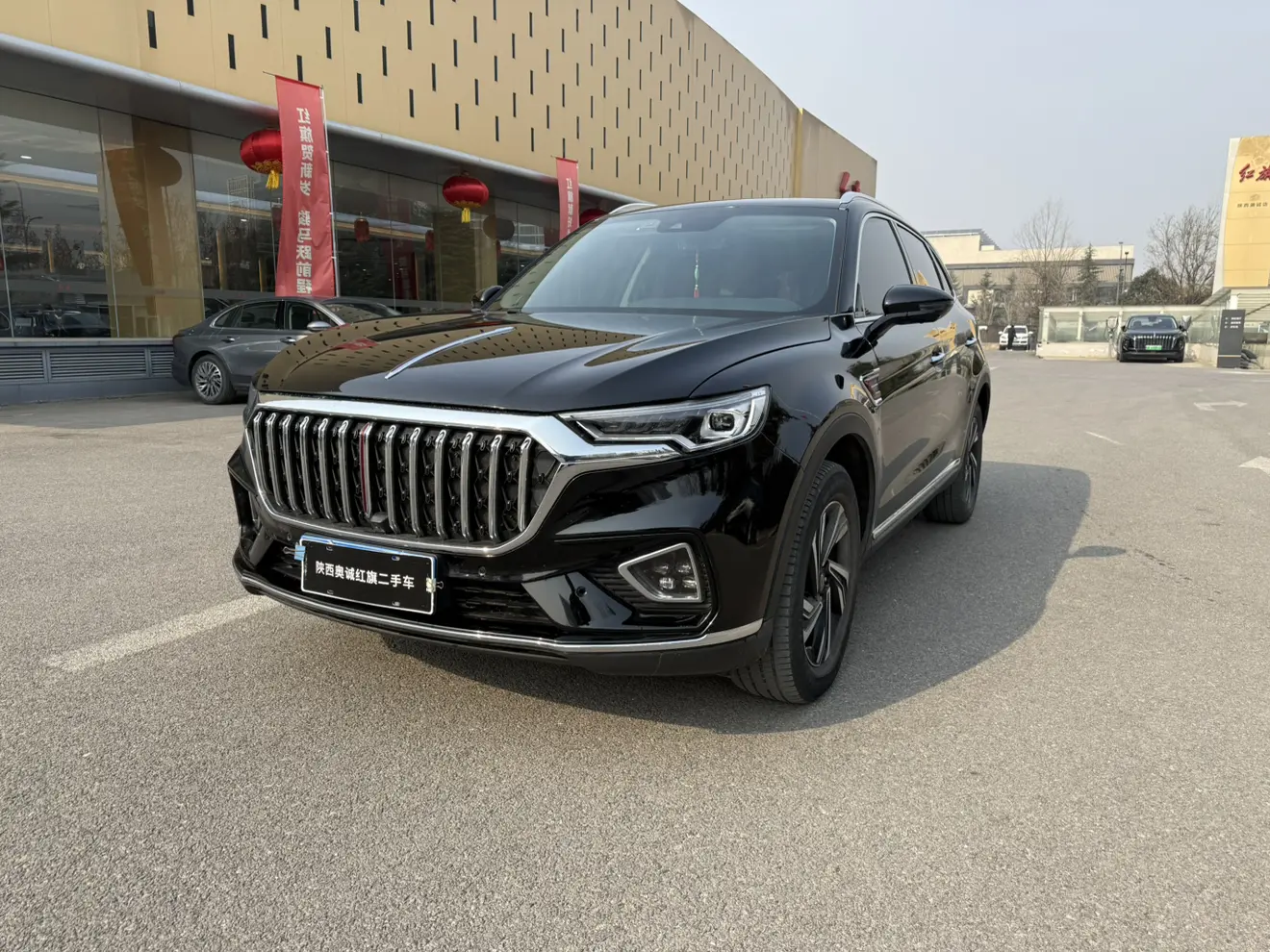 Hongqi HS5  из Китая