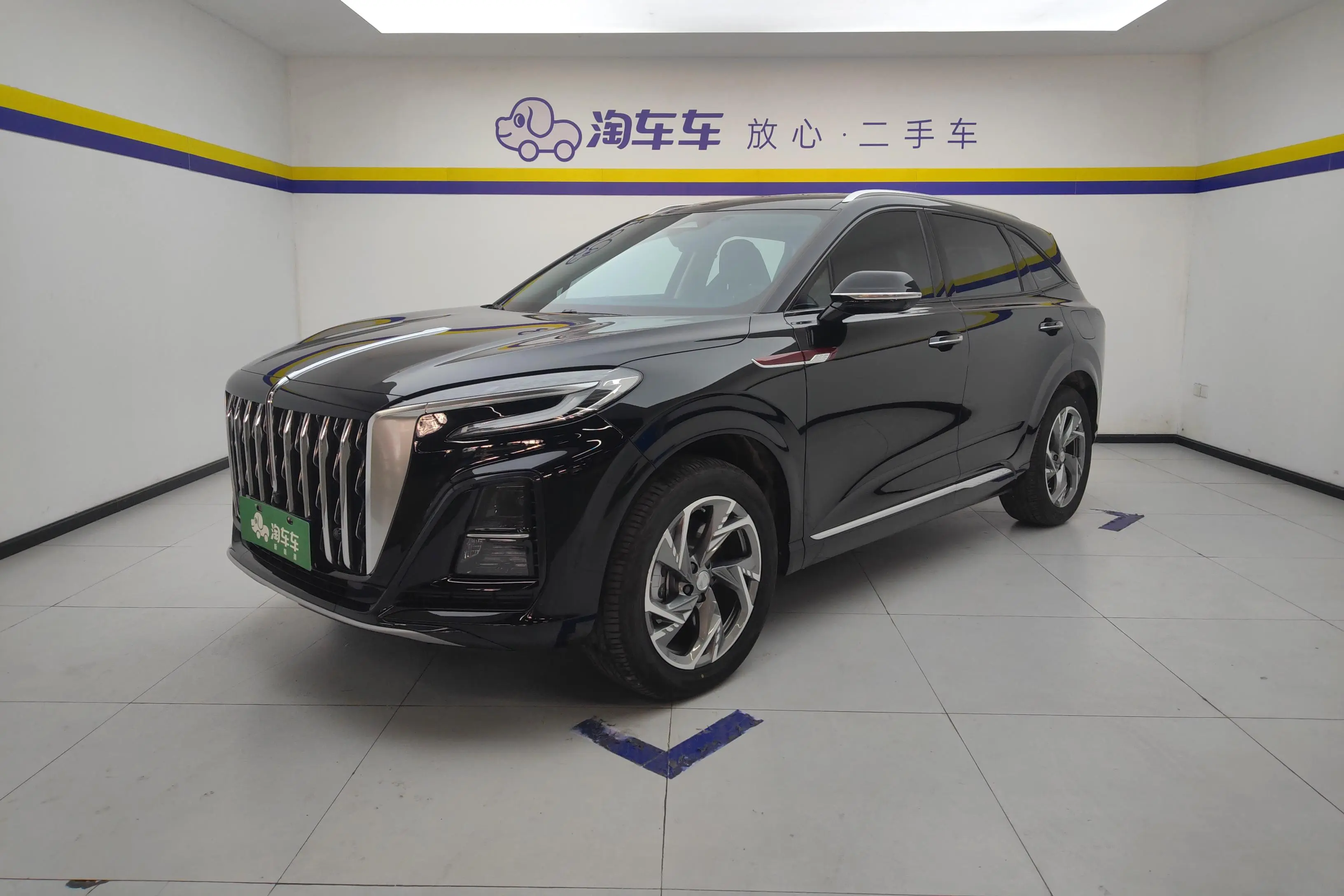 Hongqi HS3 PHEV  из Китая