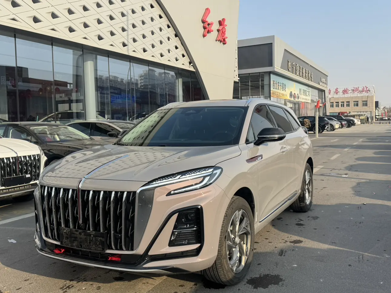 Hongqi HS3 PHEV  из Китая