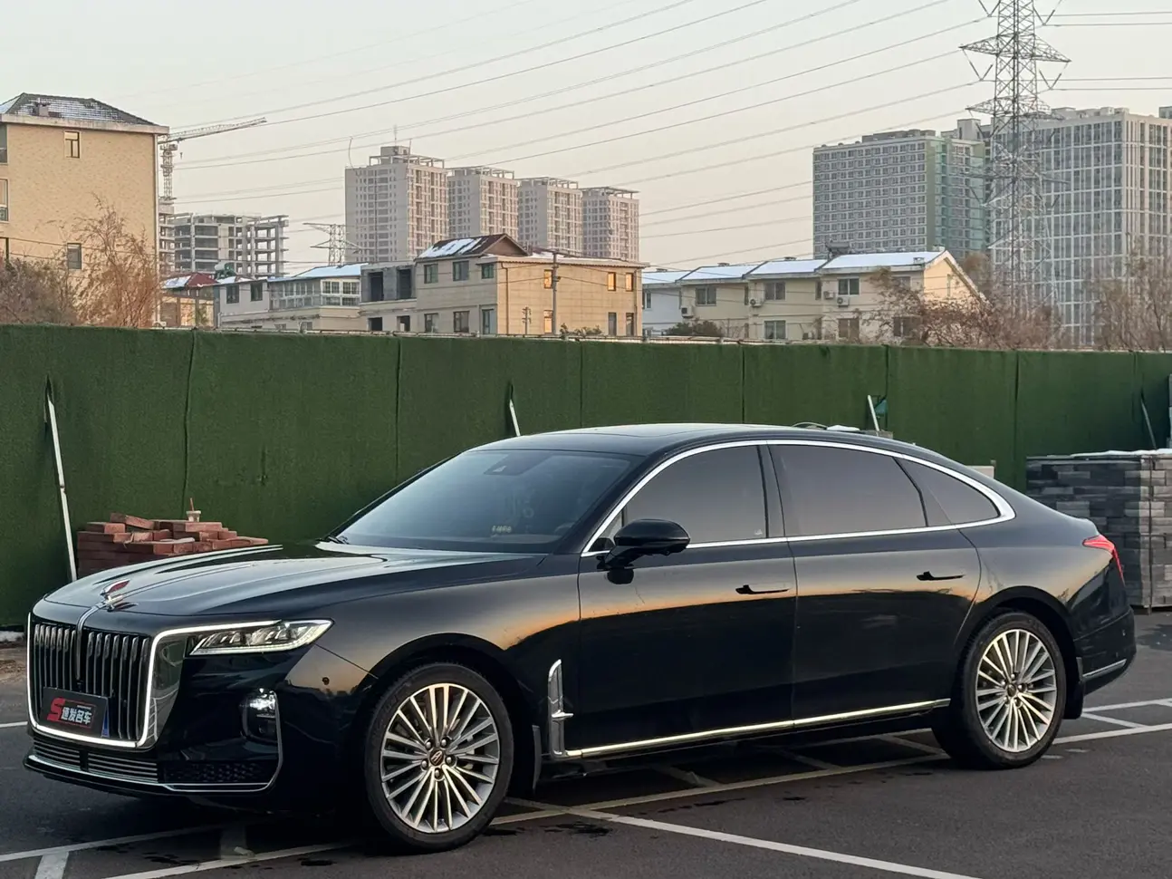 Hongqi H9  из Китая