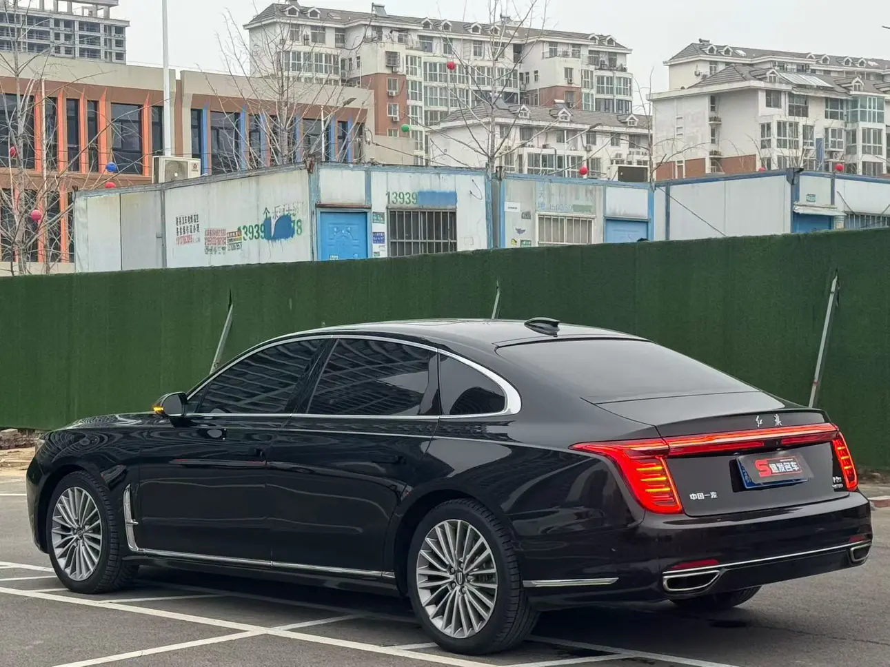 Hongqi H9  из Китая