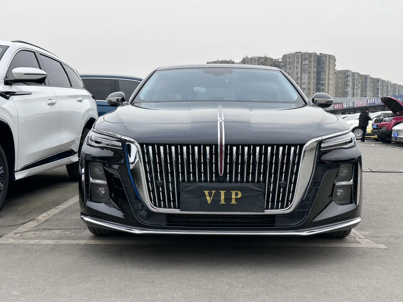 Hongqi H5  из Китая