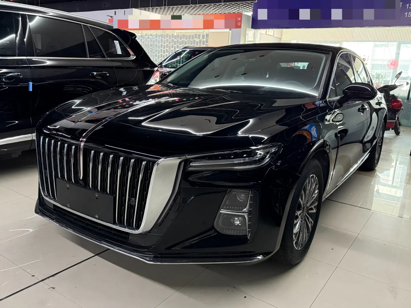 Hongqi H5  из Китая