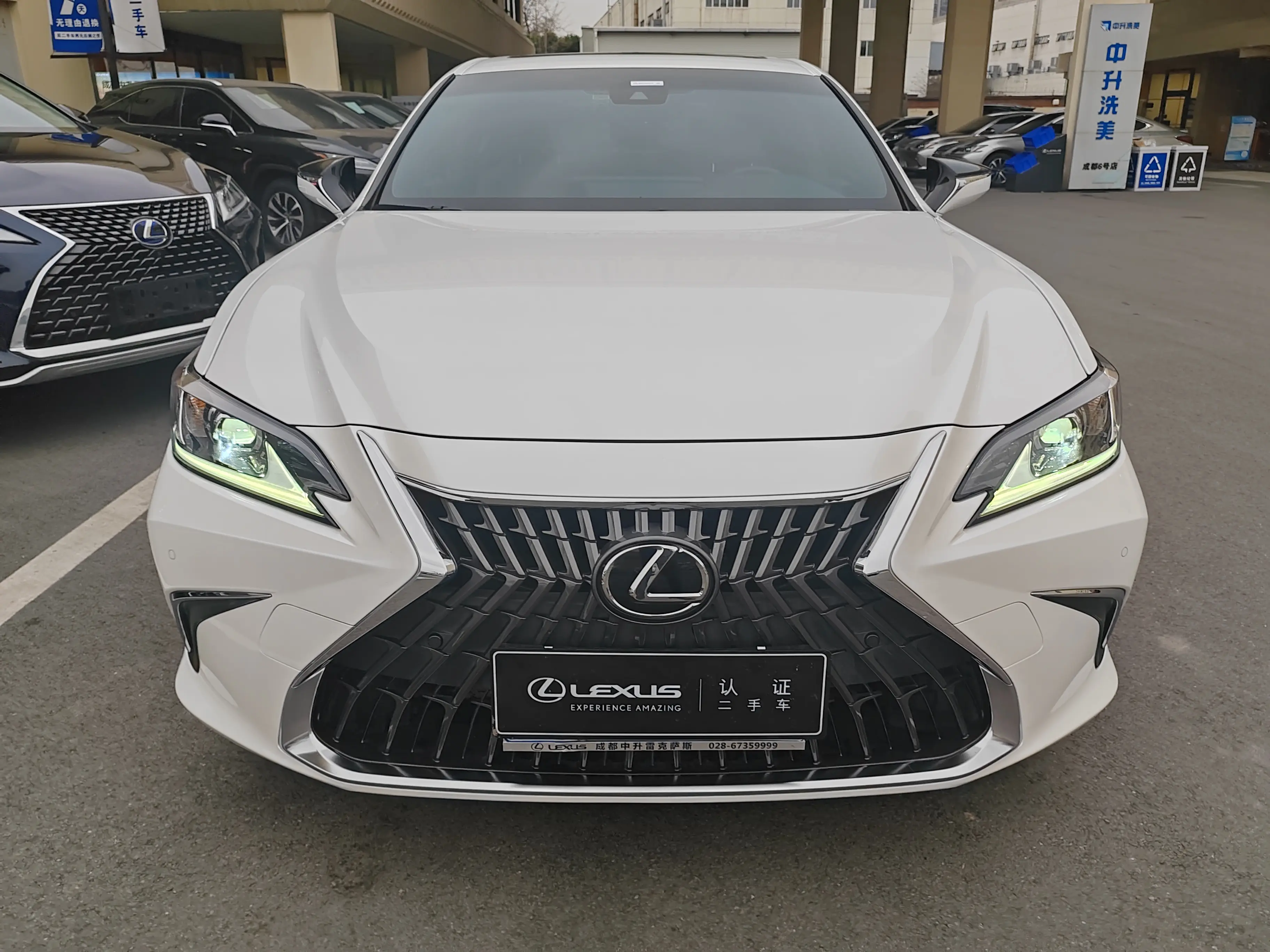 Lexus ES  из Китая