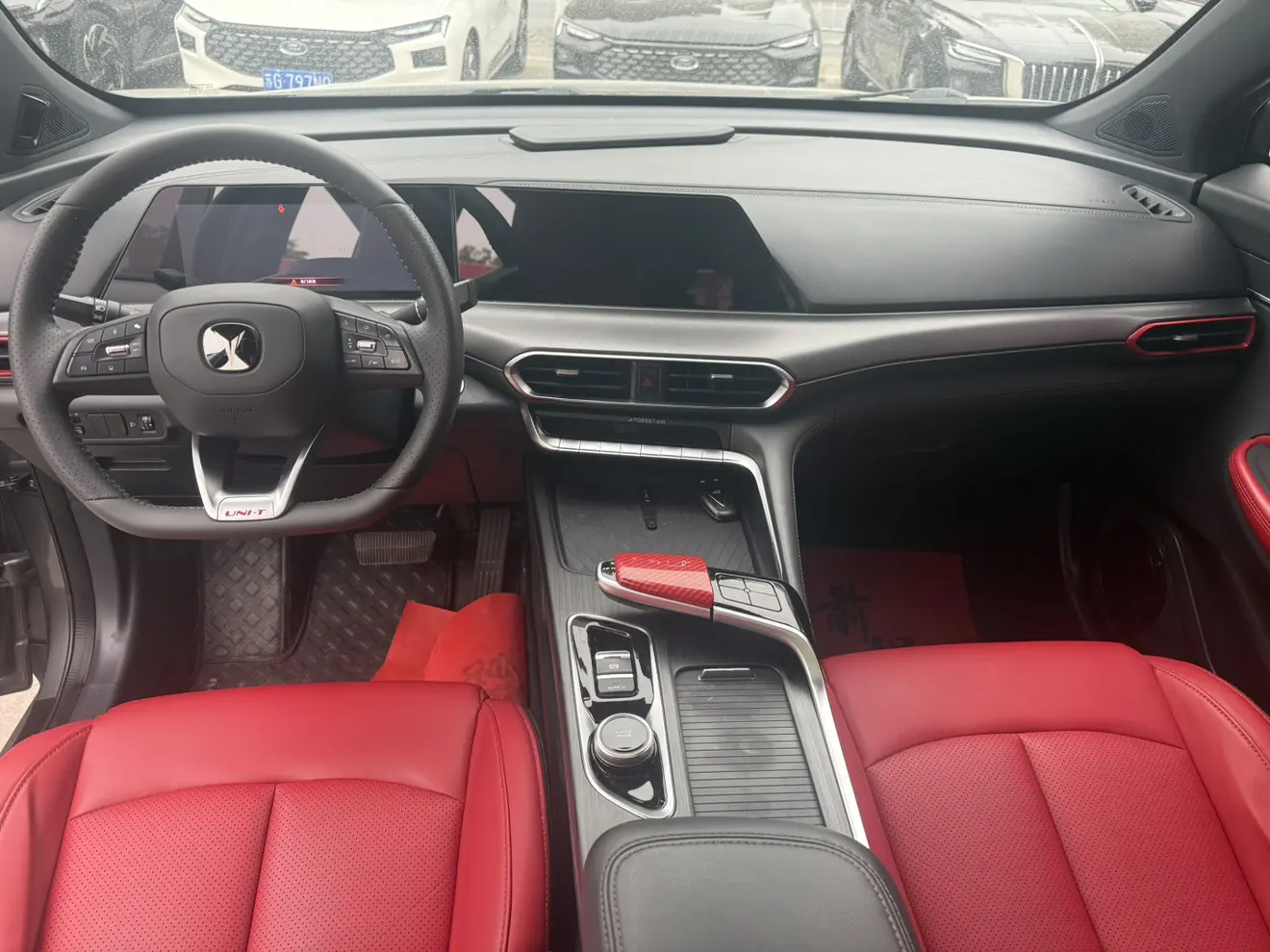 Changan UNI-T  из Китая