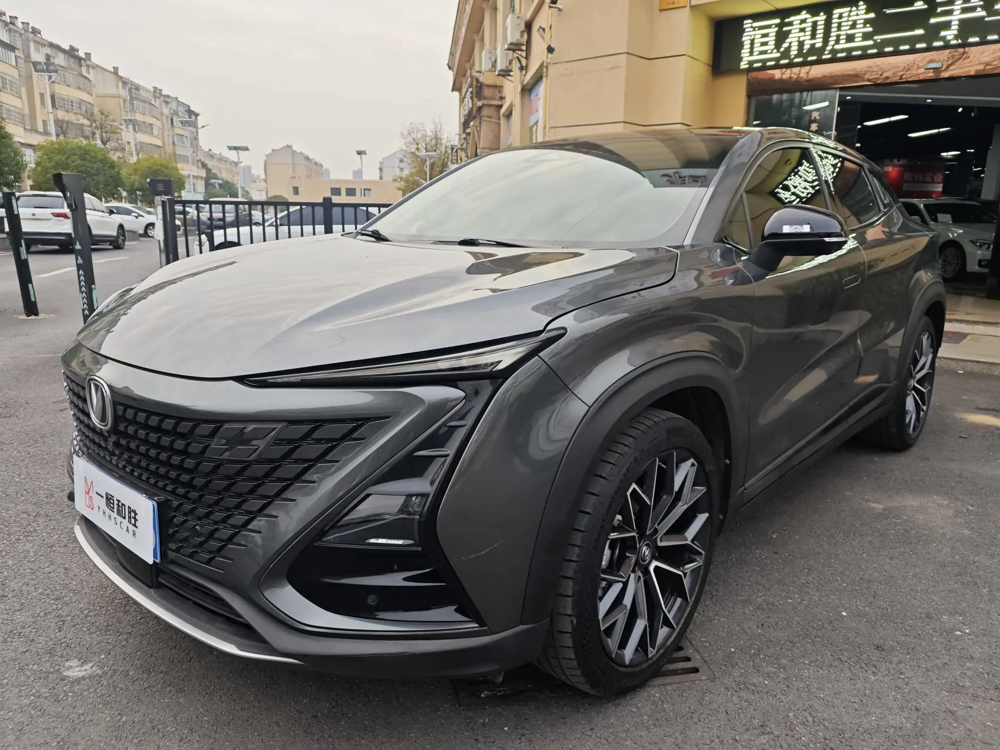 Changan UNI-T  из Китая