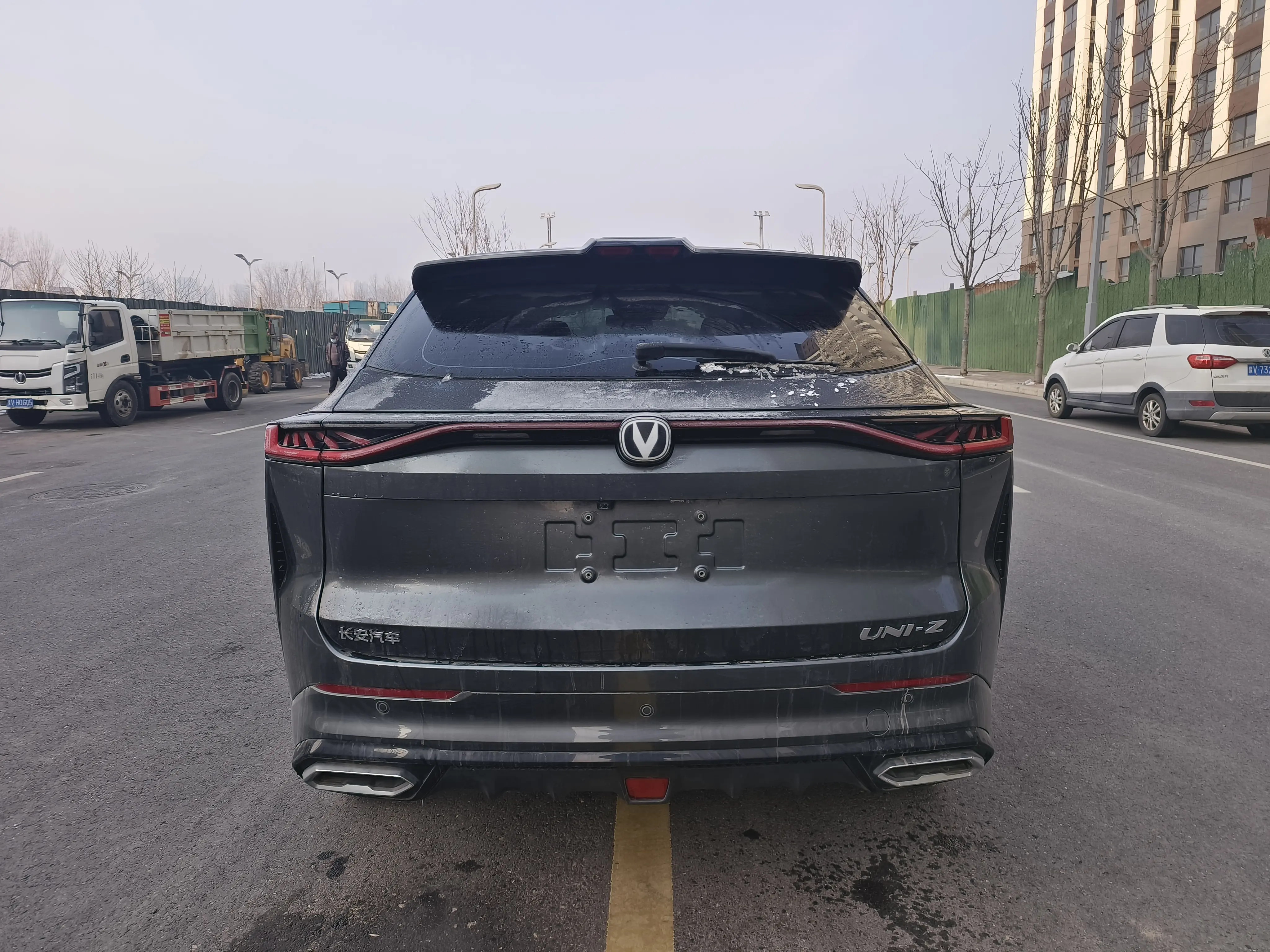 Changan UNI-Z PHEV  из Китая