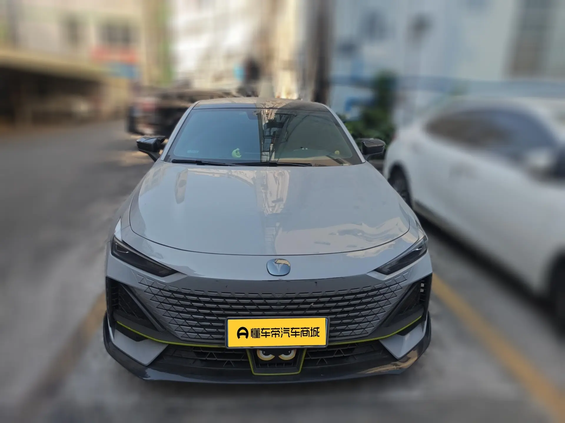 Changan UNI-V  из Китая