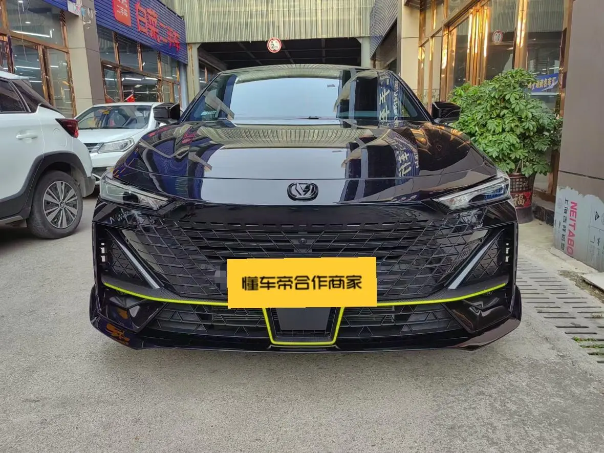 Changan UNI-V  из Китая