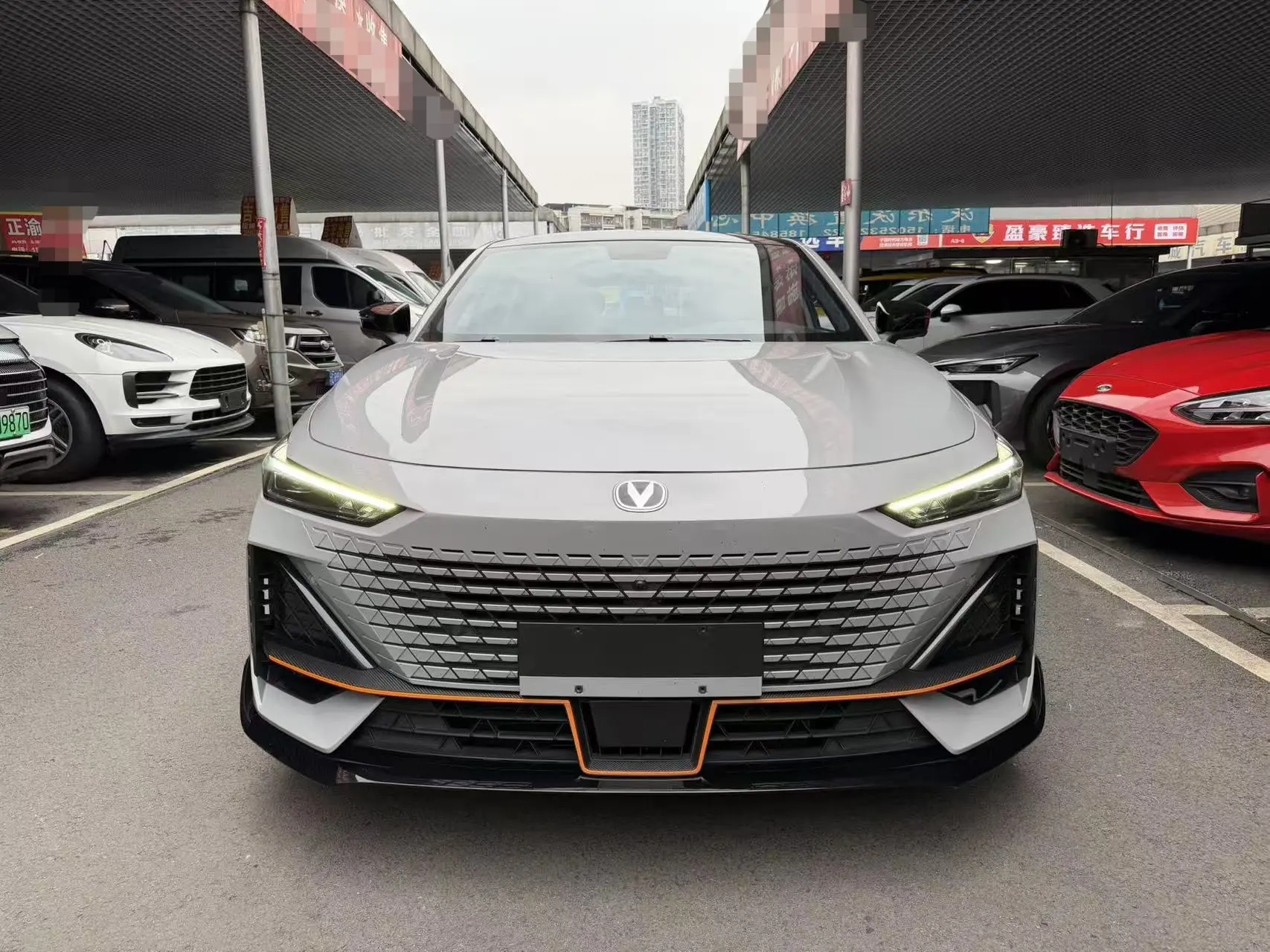 Changan UNI-V  из Китая