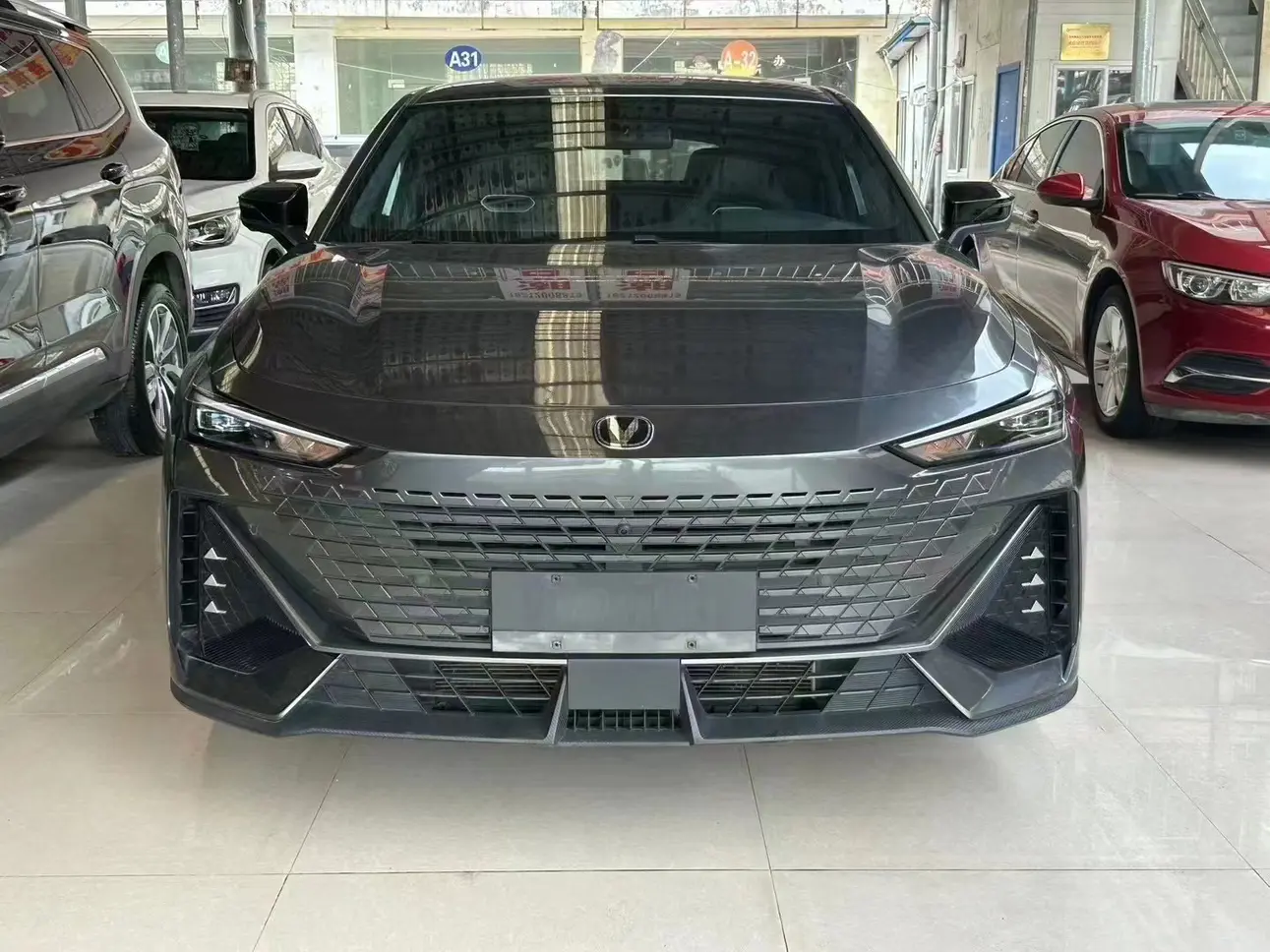 Changan UNI-V  из Китая