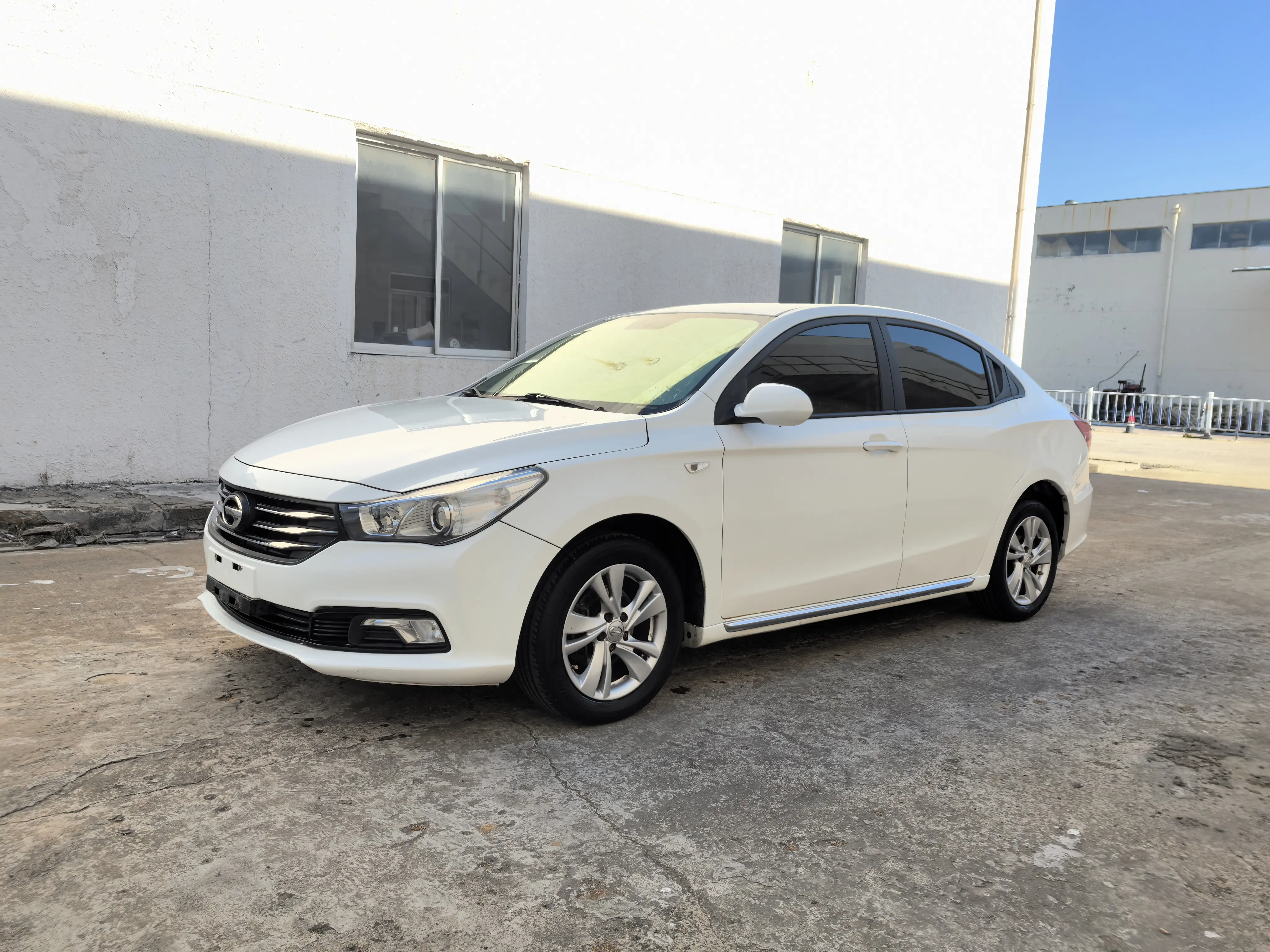 GAC Trumpchi GA3S Vision  из Китая