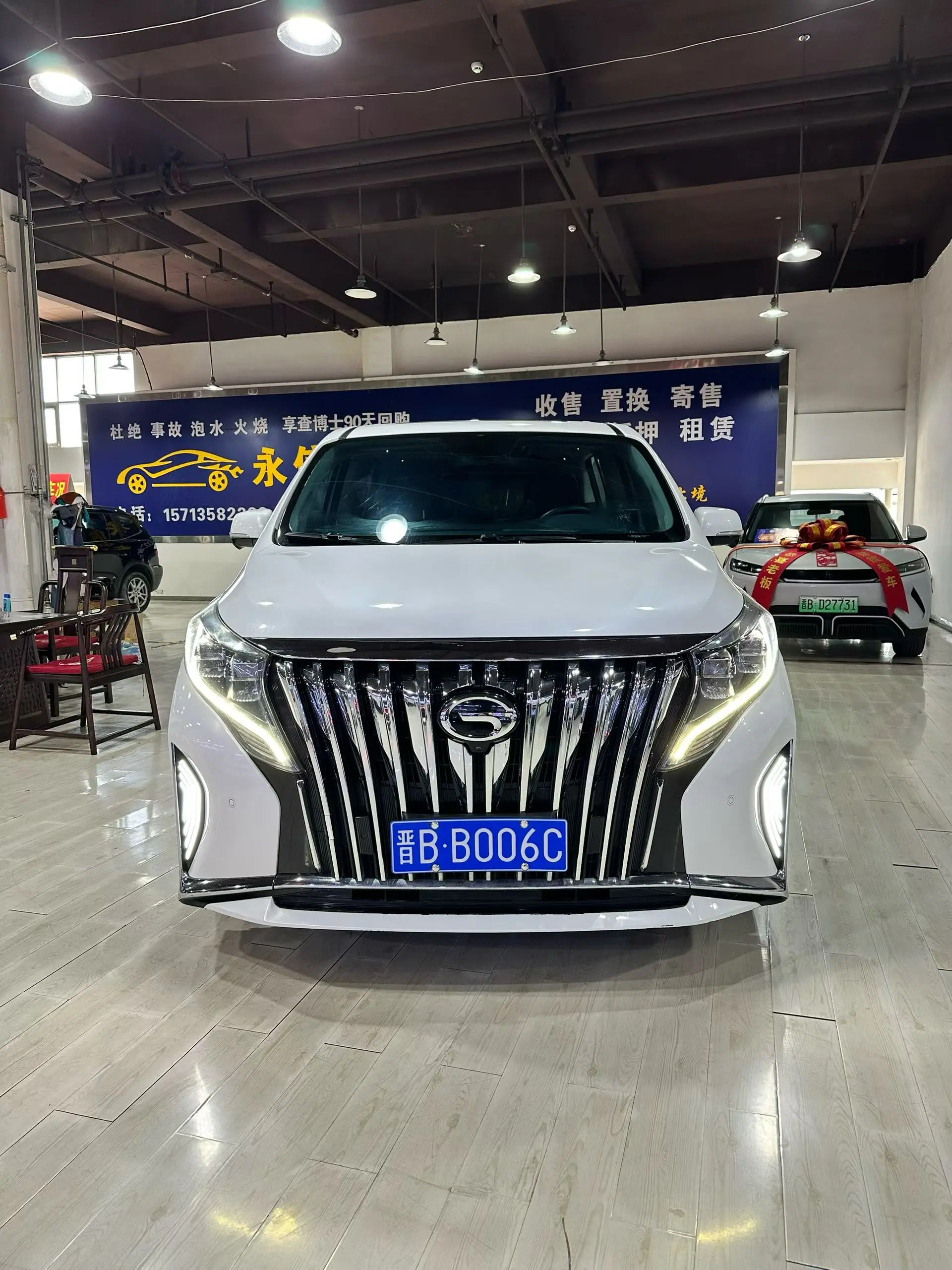 GAC Trumpchi M8  из Китая