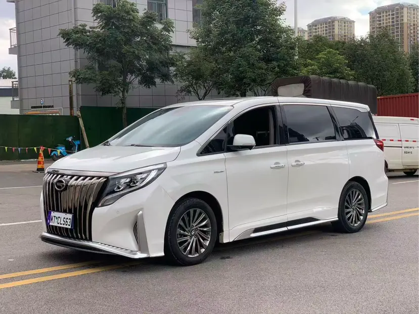 GAC Trumpchi M8  из Китая