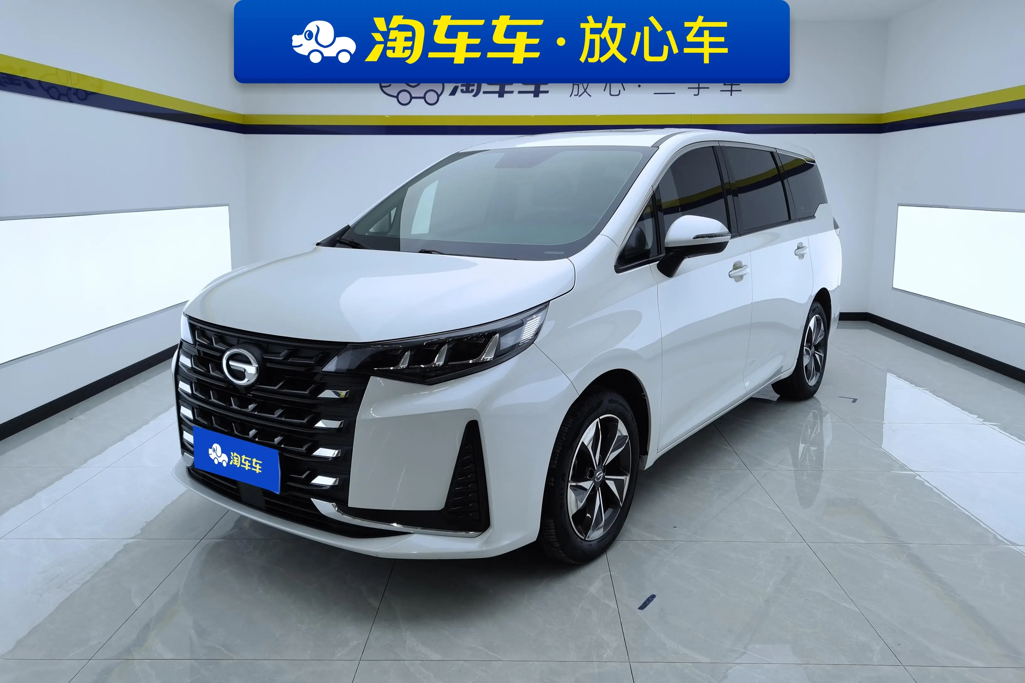 GAC Trumpchi M6  из Китая