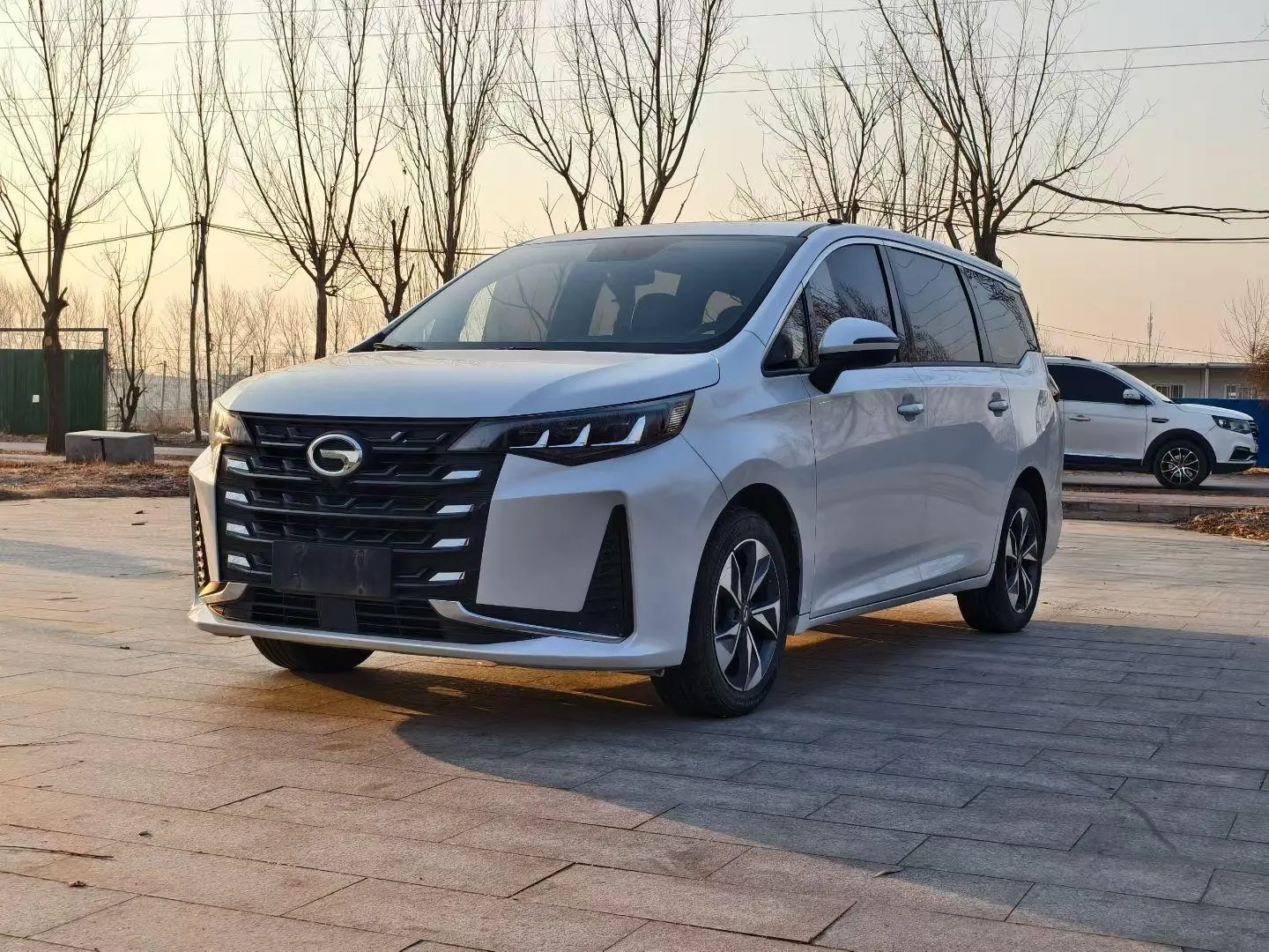 GAC Trumpchi M6  из Китая