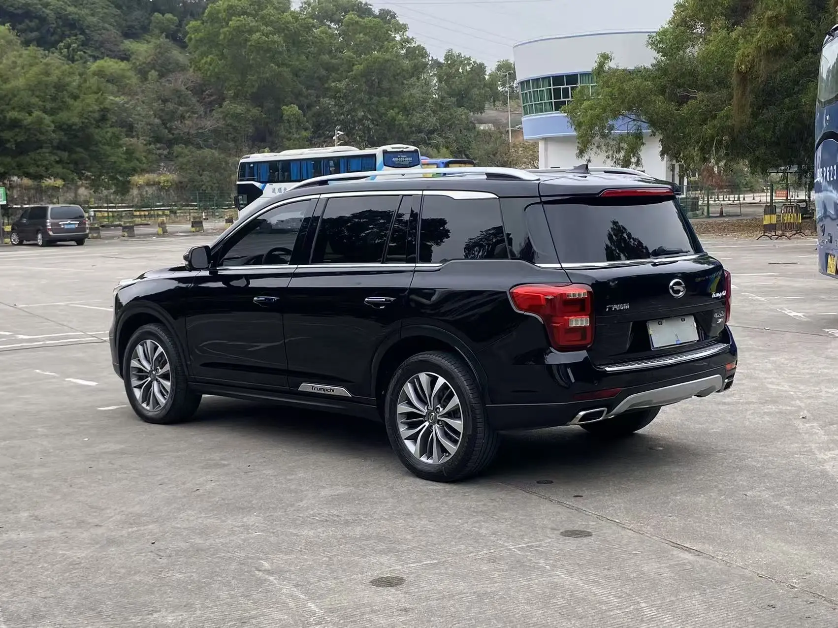 GAC Trumpchi GS8  из Китая