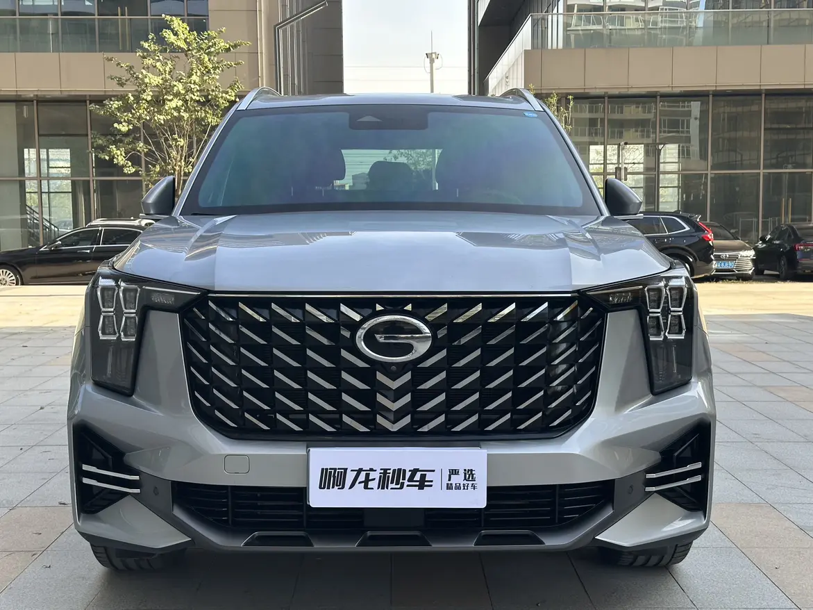 GAC Trumpchi GS8  из Китая