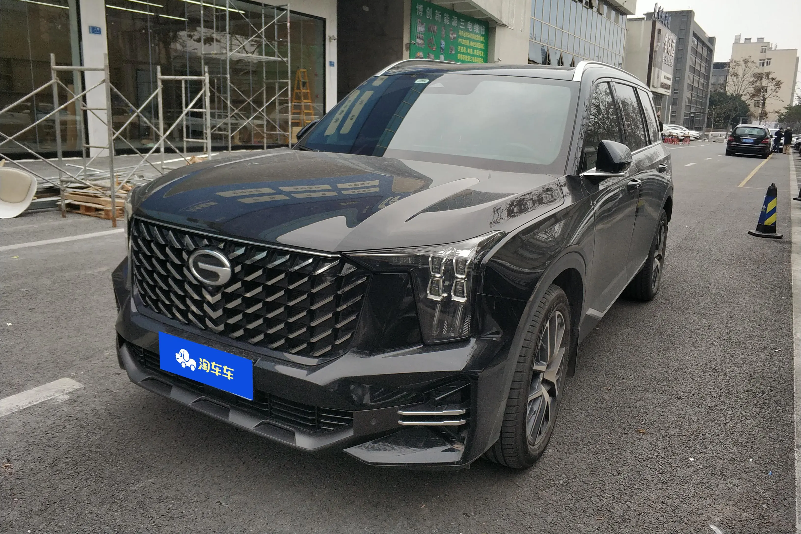 GAC Trumpchi GS8  из Китая