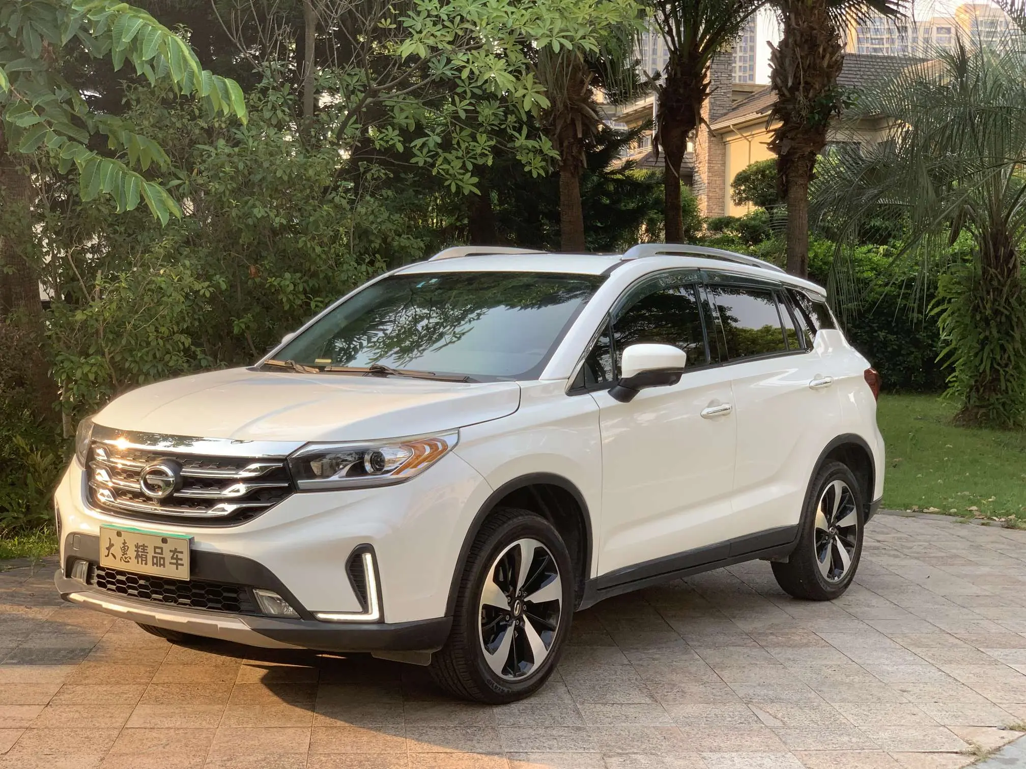 GAC Trumpchi GS4  из Китая