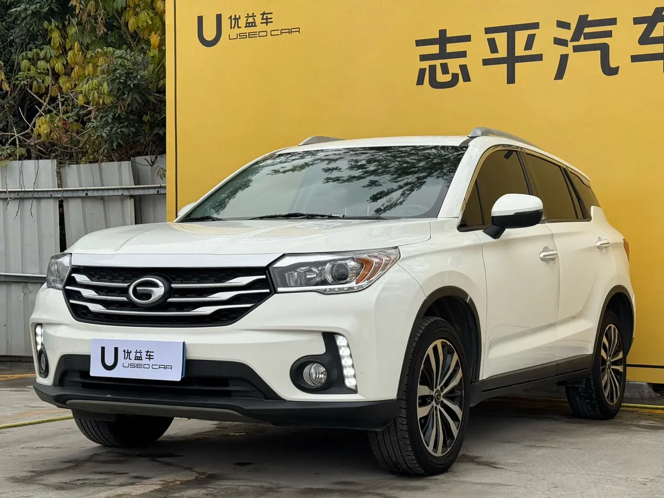 GAC Trumpchi GS4  из Китая