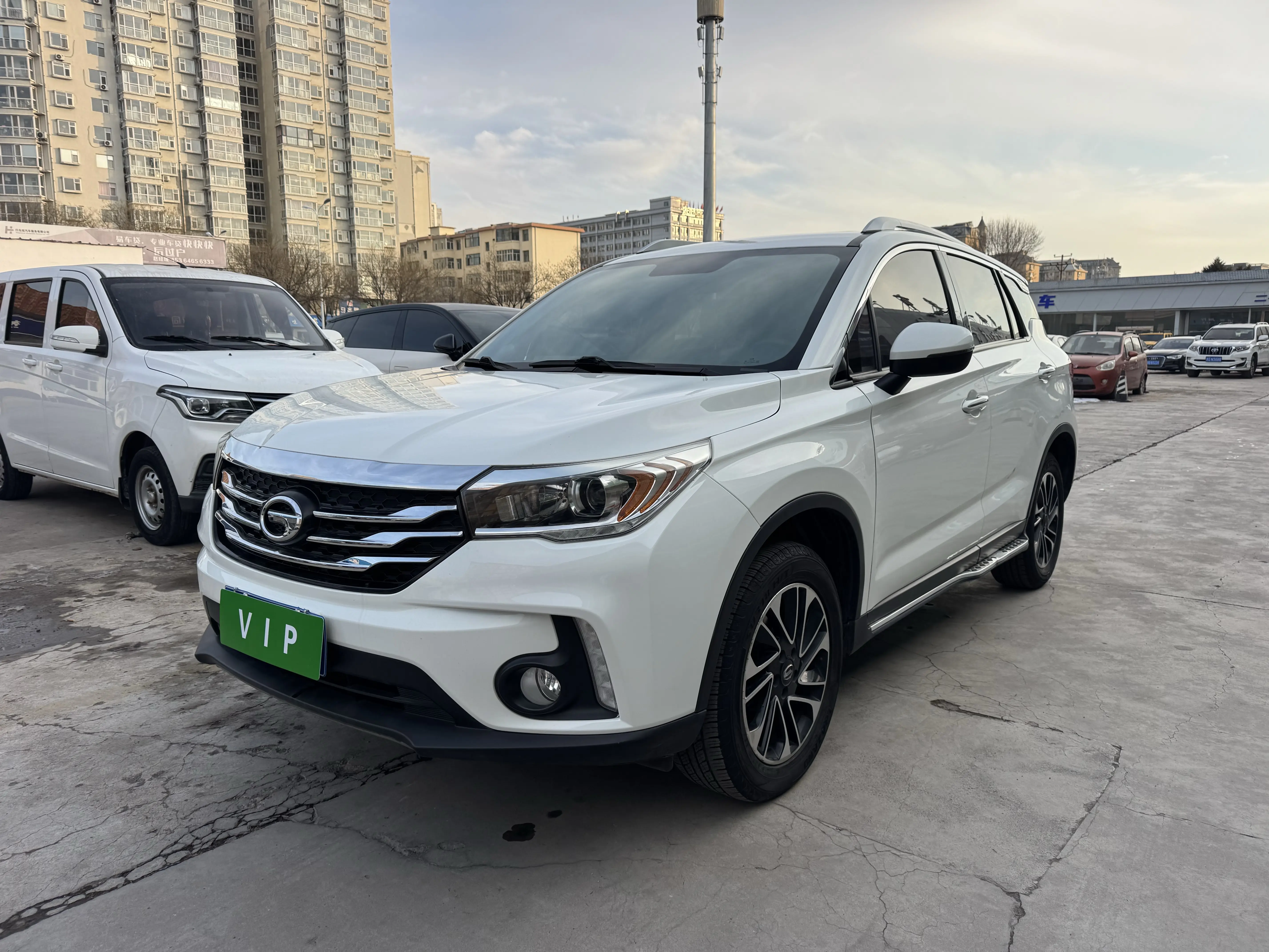 GAC Trumpchi GS4  из Китая