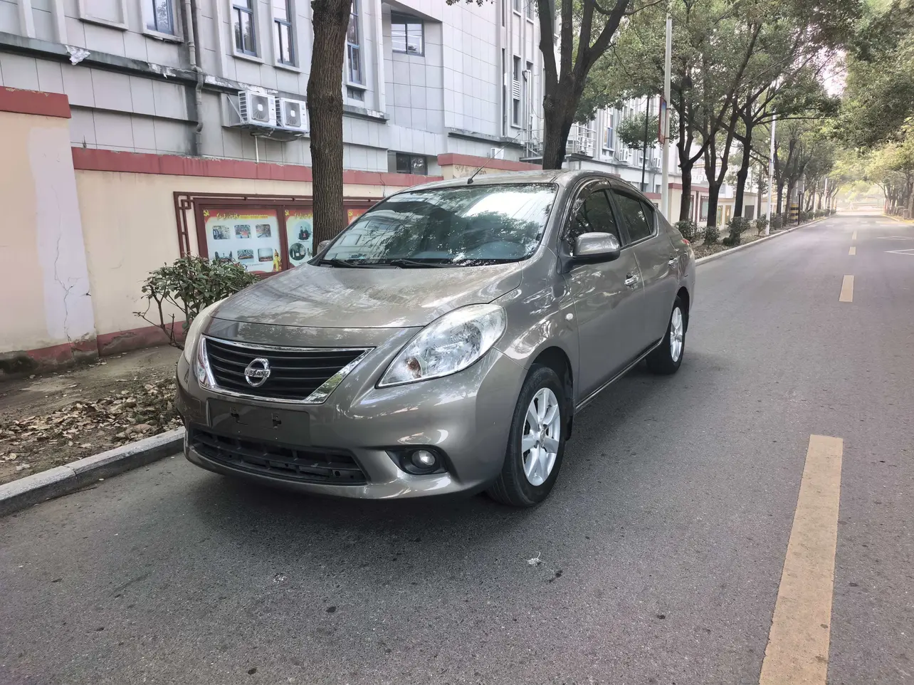 Nissan Sunlight  из Китая