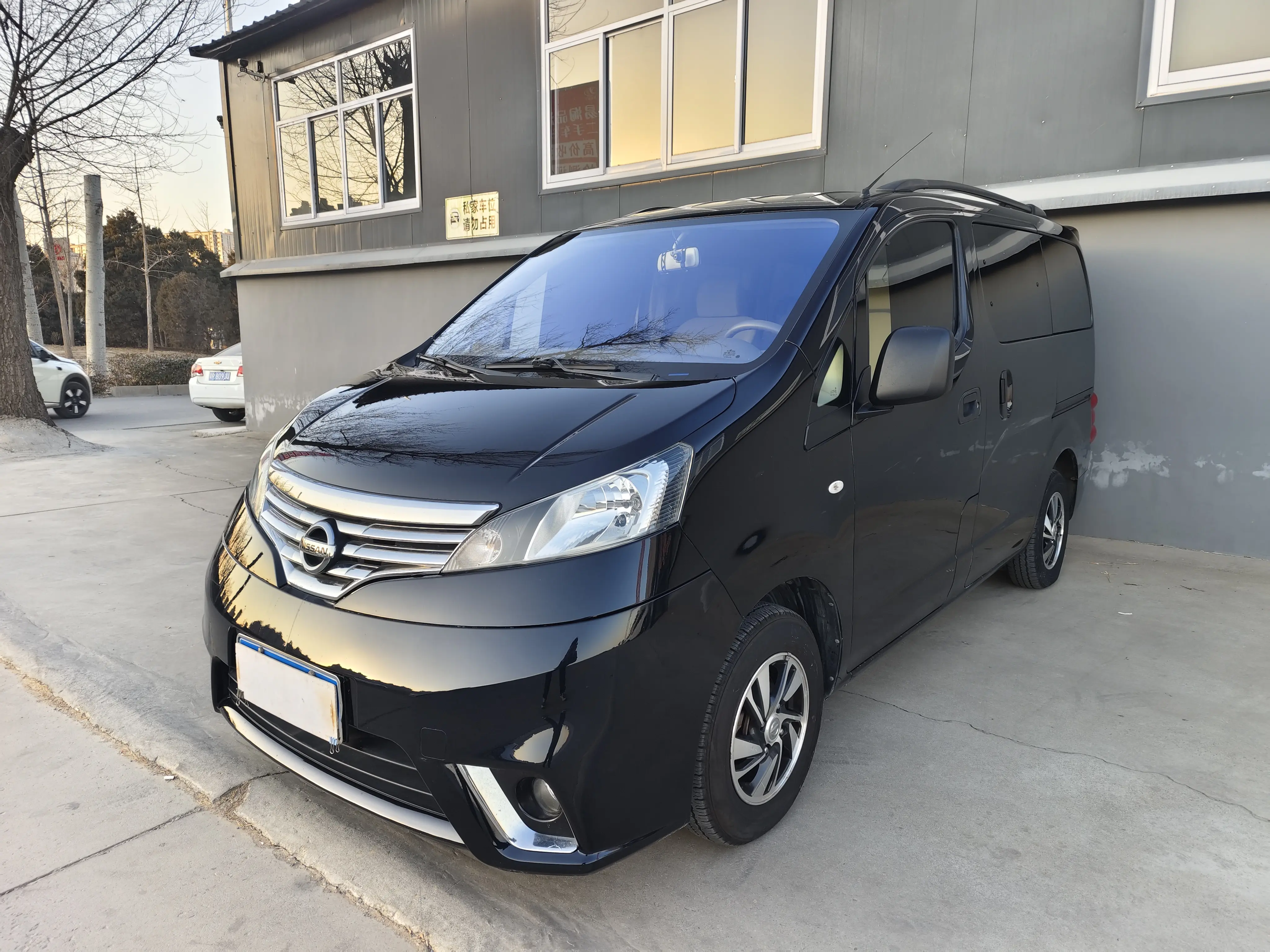 Nissan NV200  из Китая
