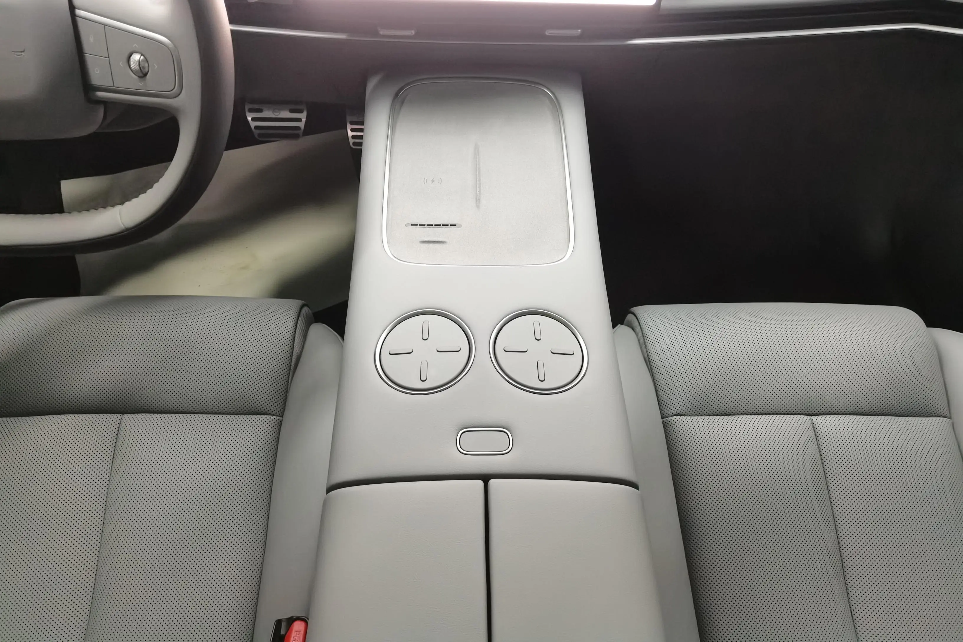 Nissan N7  из Китая