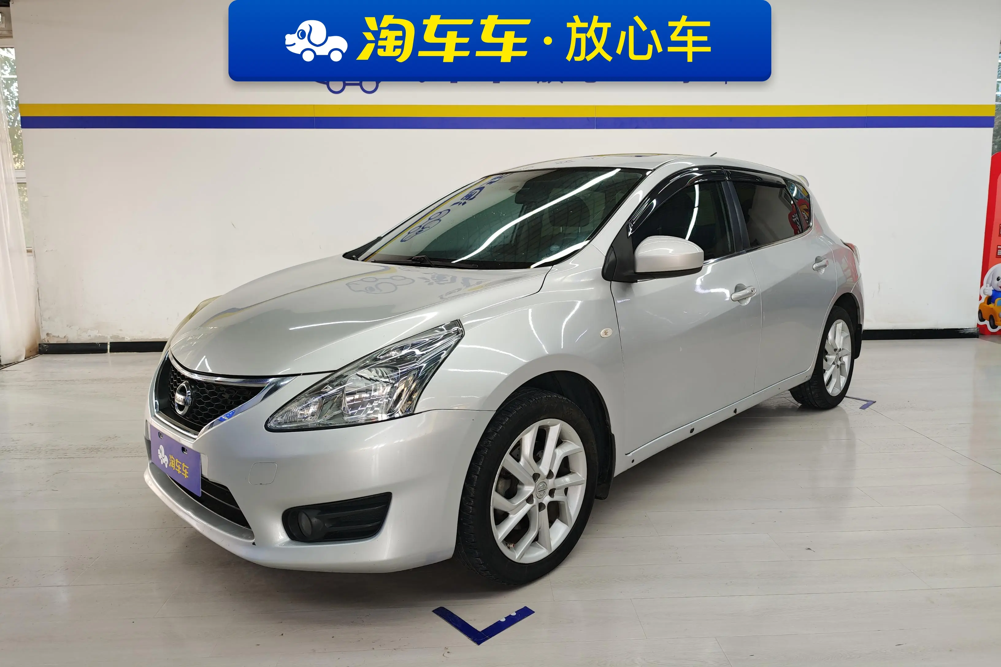 Nissan Tiida  из Китая