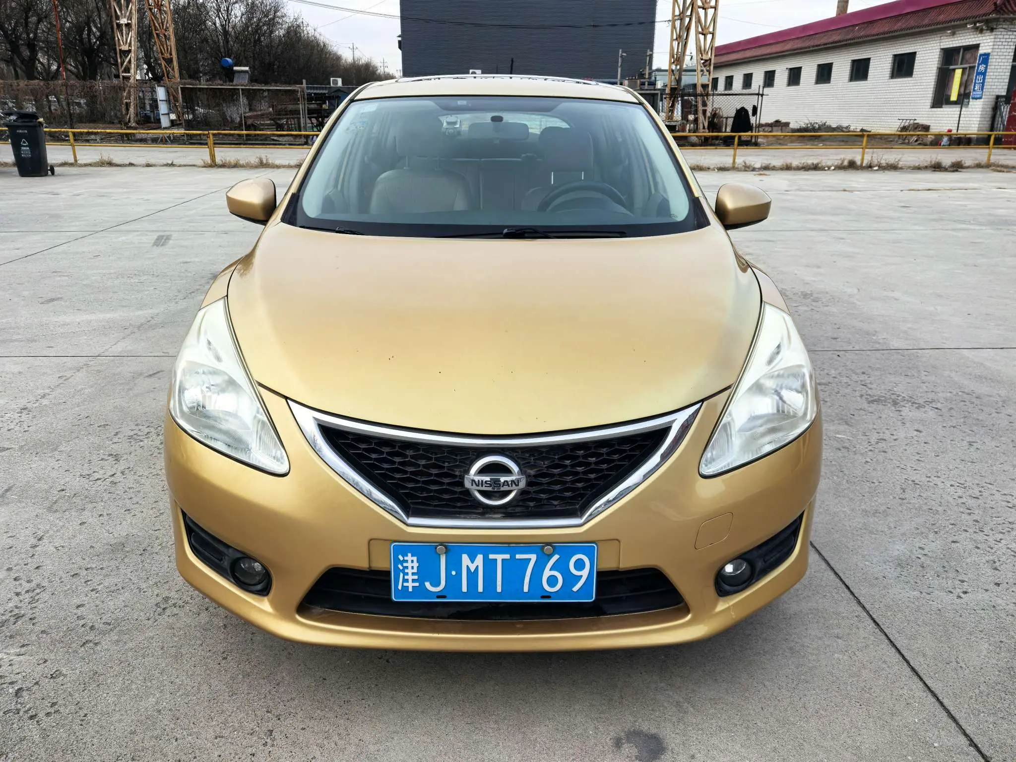 Nissan Tiida  из Китая