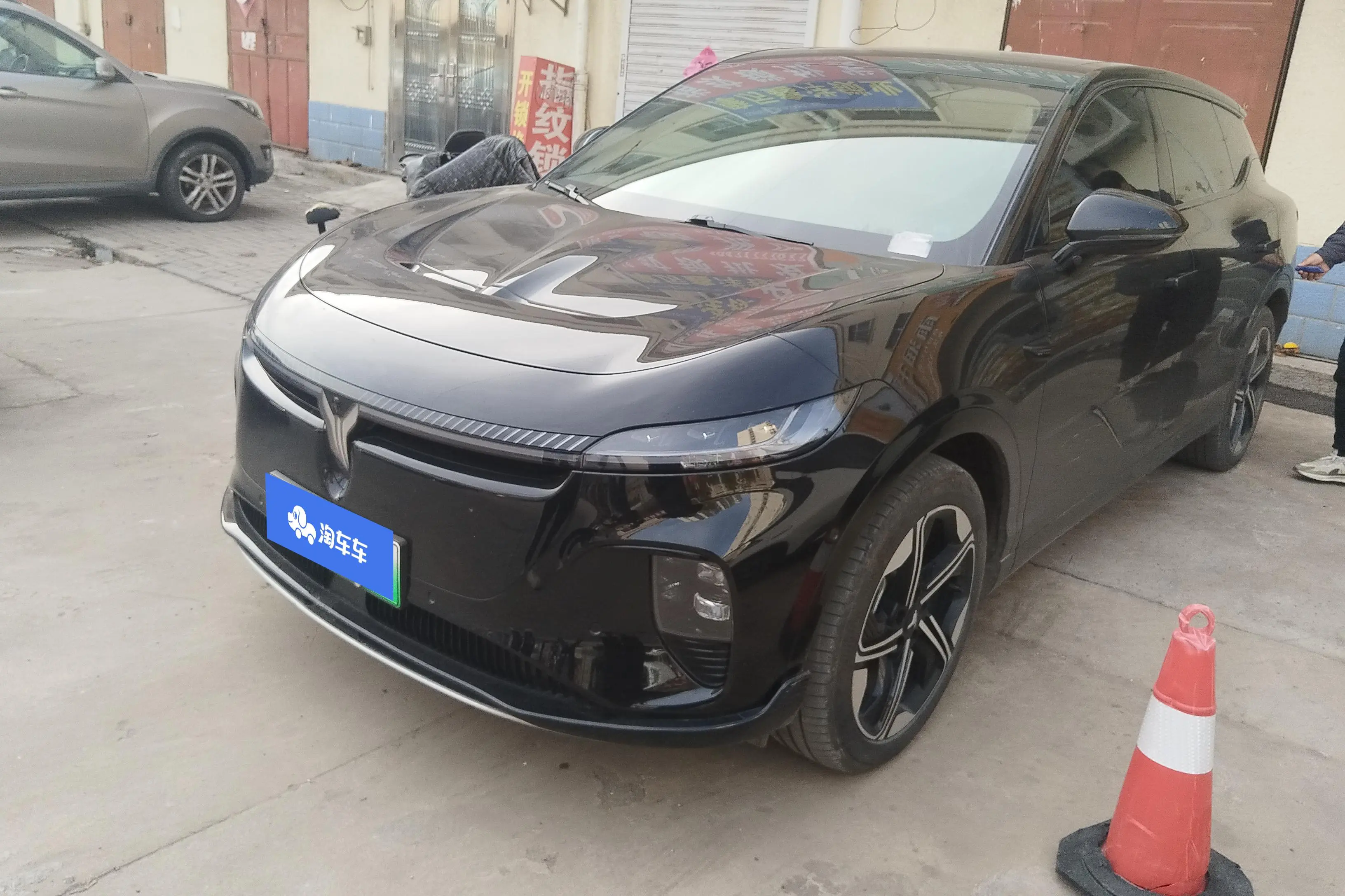 Voyah Courage  из Китая