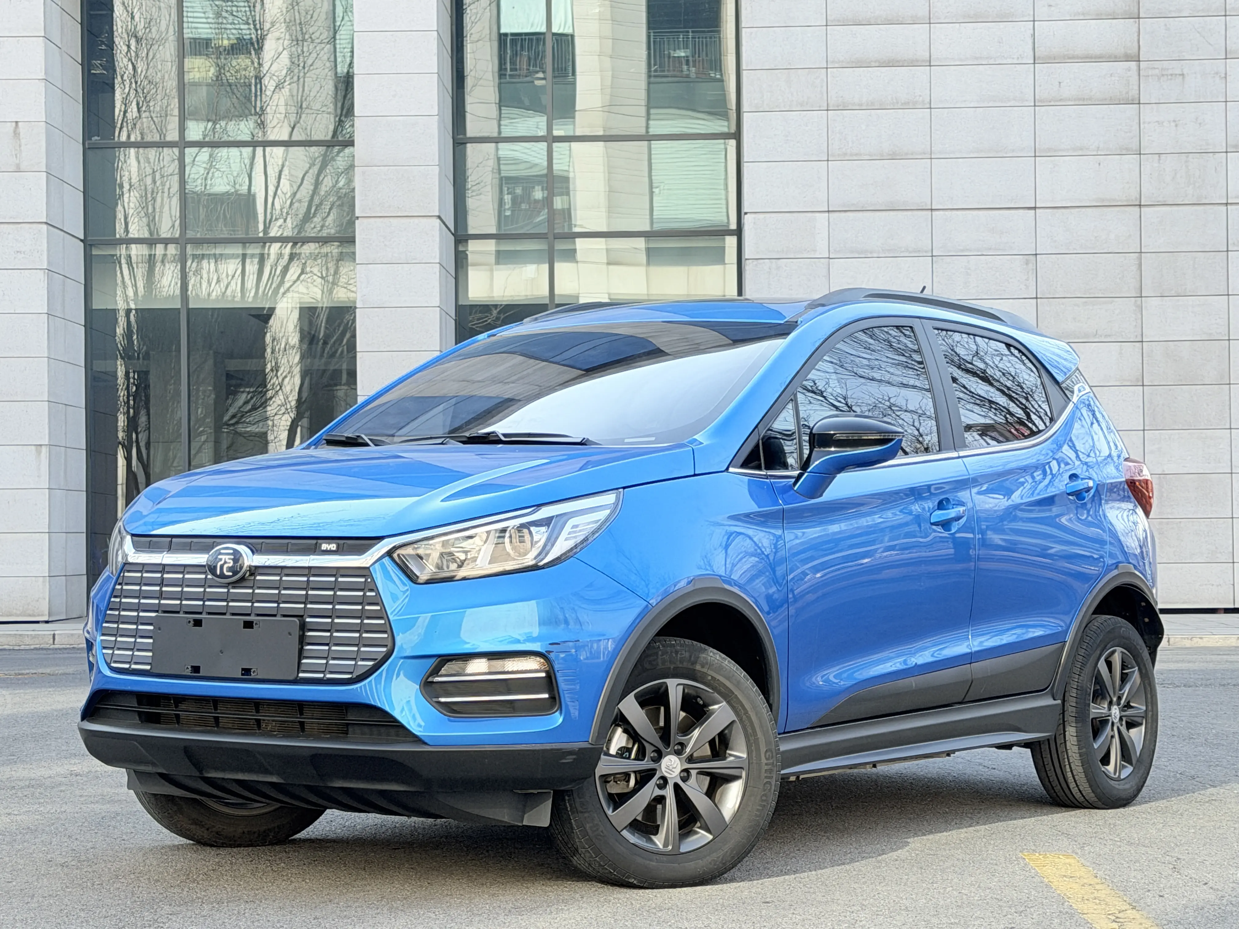 BYD Yuan EV  из Китая