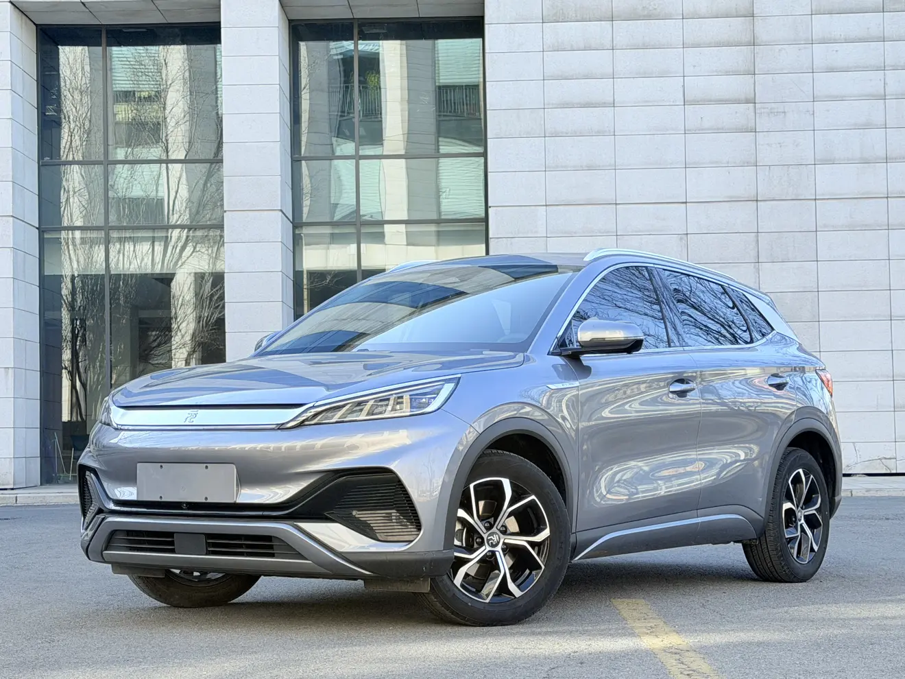 BYD Yuan PLUS  из Китая