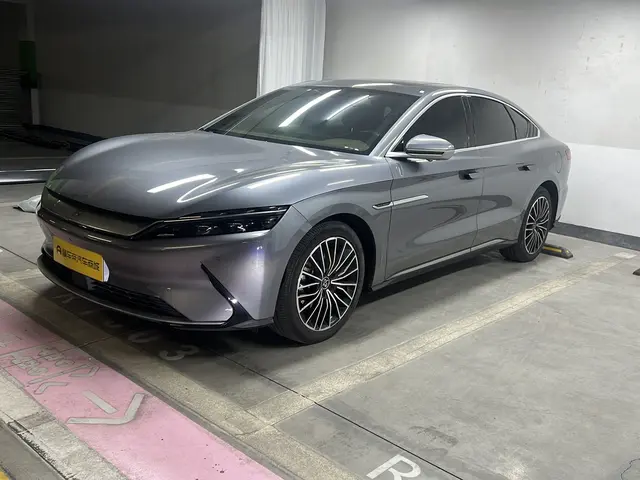 BYD Han EV  из Китая