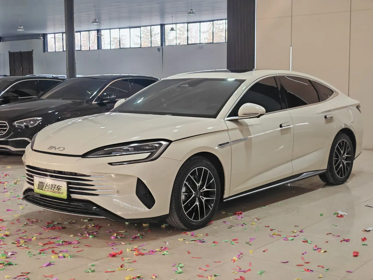 BYD Seal 07DM  из Китая