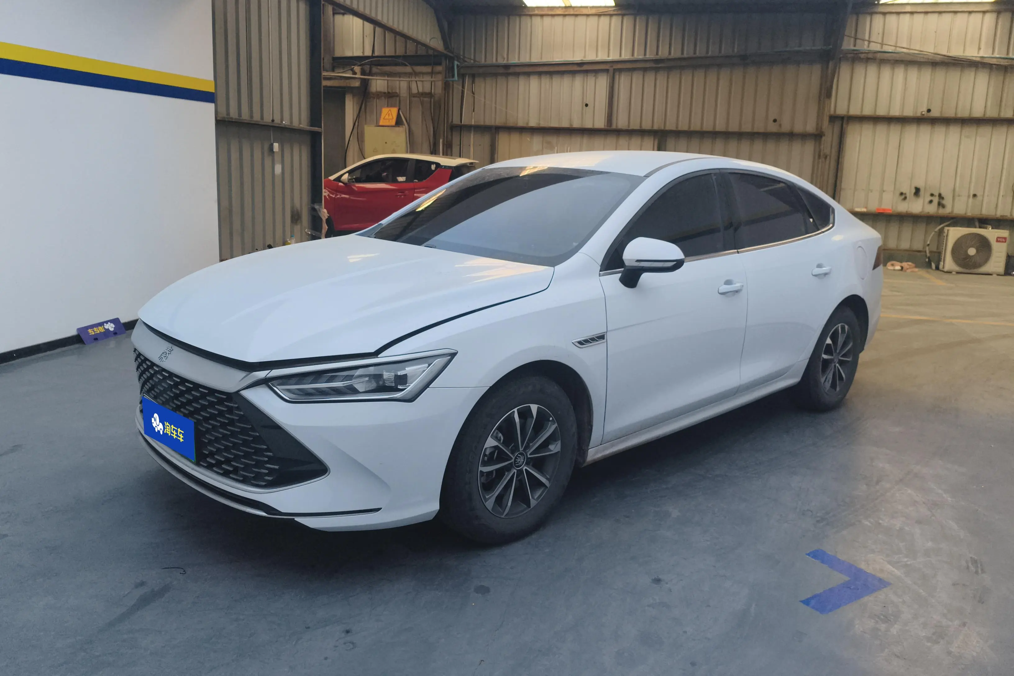 BYD Qin PLUS DM  из Китая