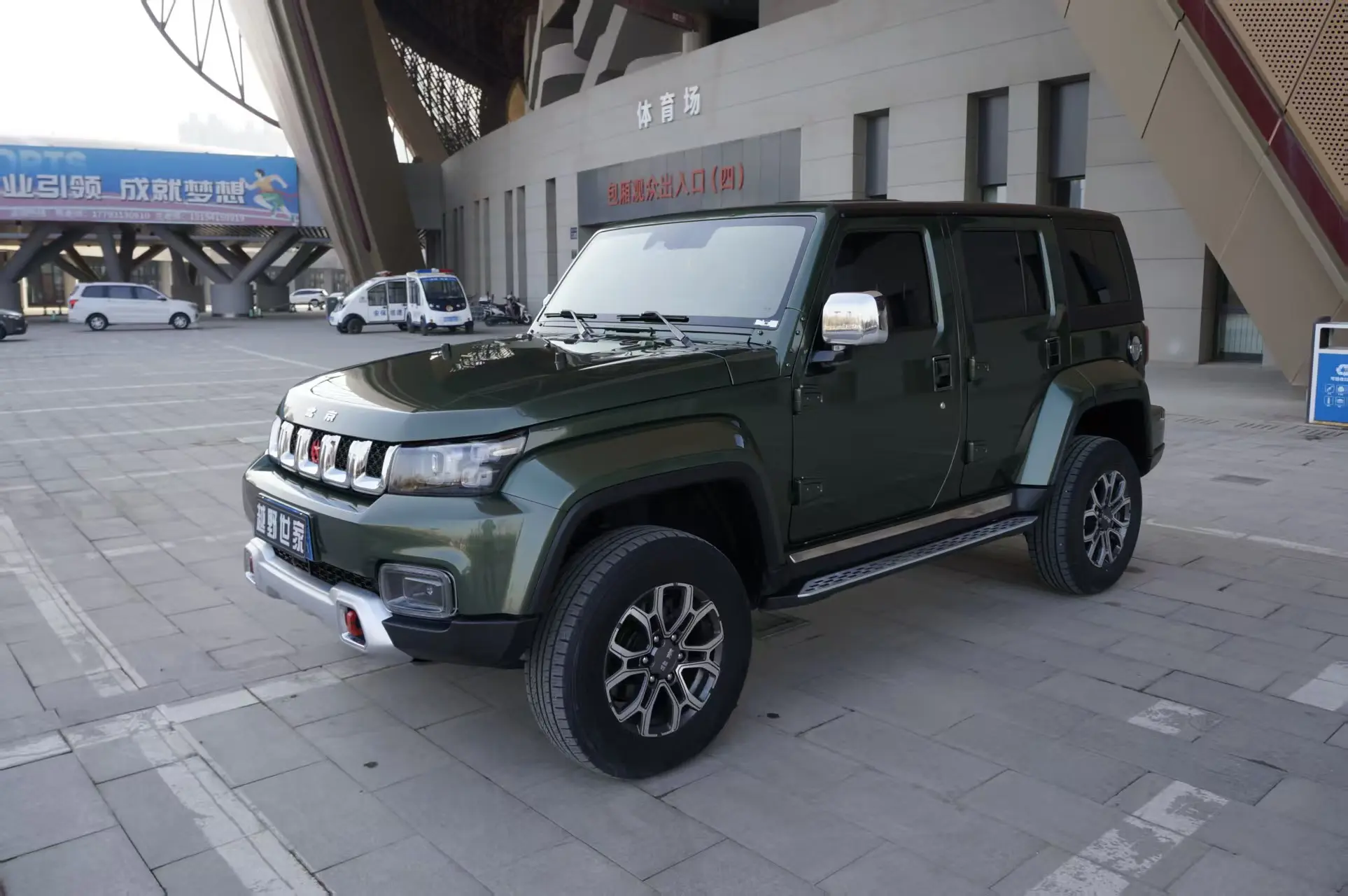 BAIC Beijing Off-road BJ40  из Китая