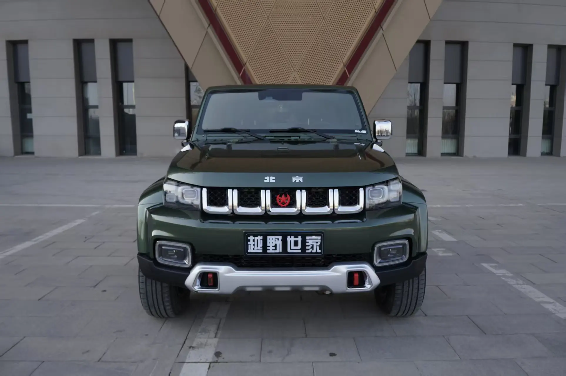 BAIC Beijing Off-road BJ40  из Китая
