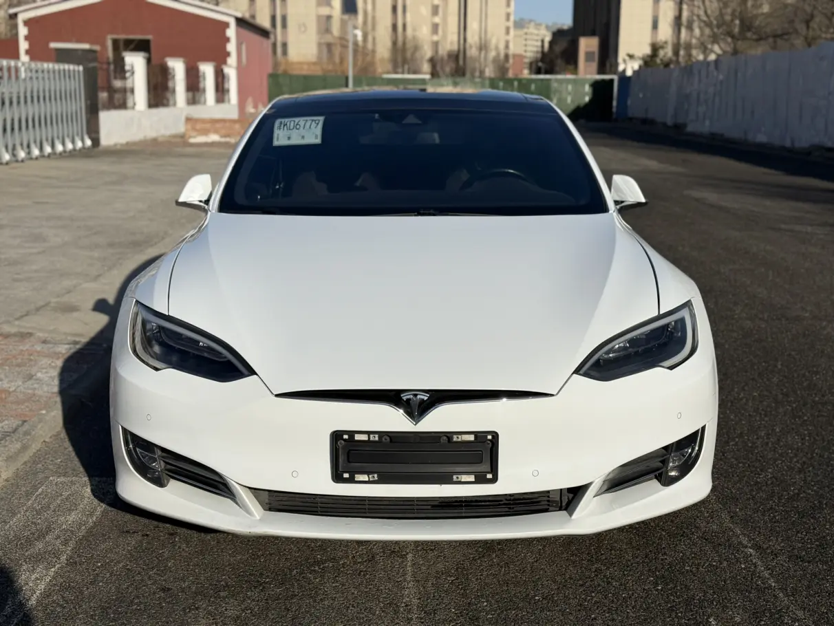 Tesla Model S  из Китая