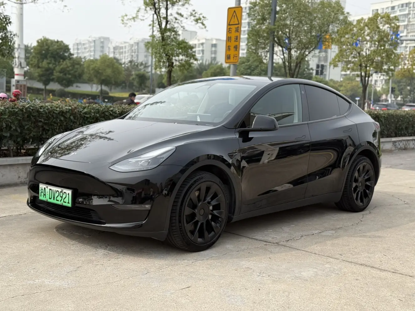 Tesla Model Y  из Китая