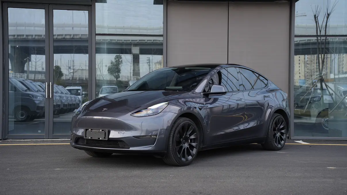 Tesla Model Y  из Китая