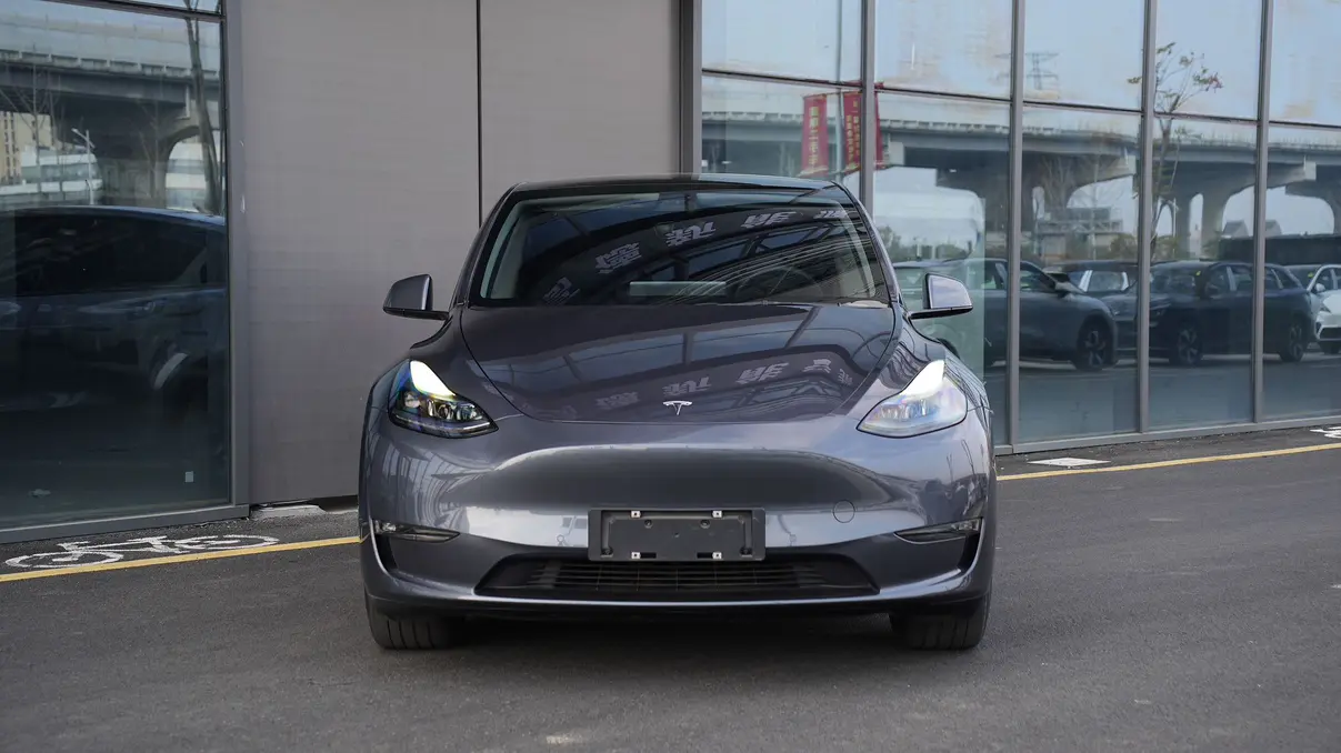 Tesla Model Y  из Китая