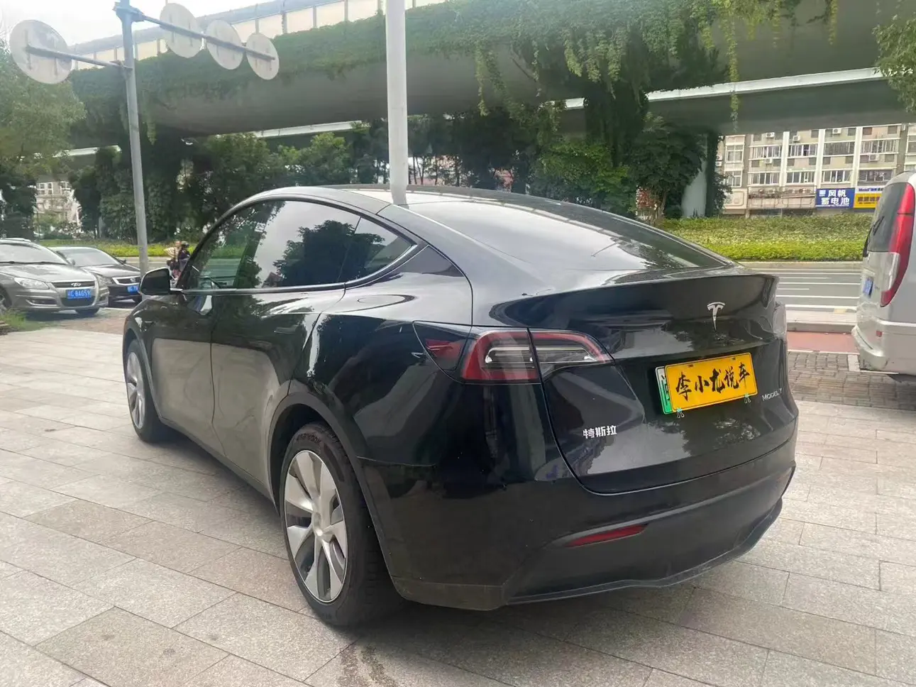 Tesla Model Y  из Китая