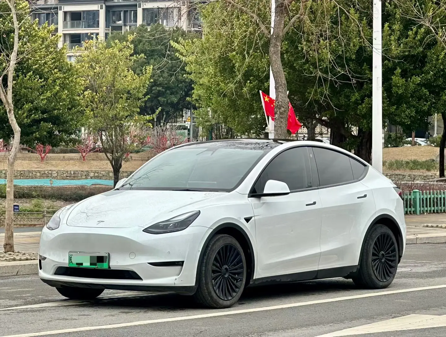 Tesla Model Y  из Китая
