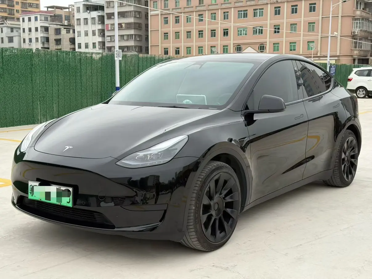 Tesla Model Y  из Китая