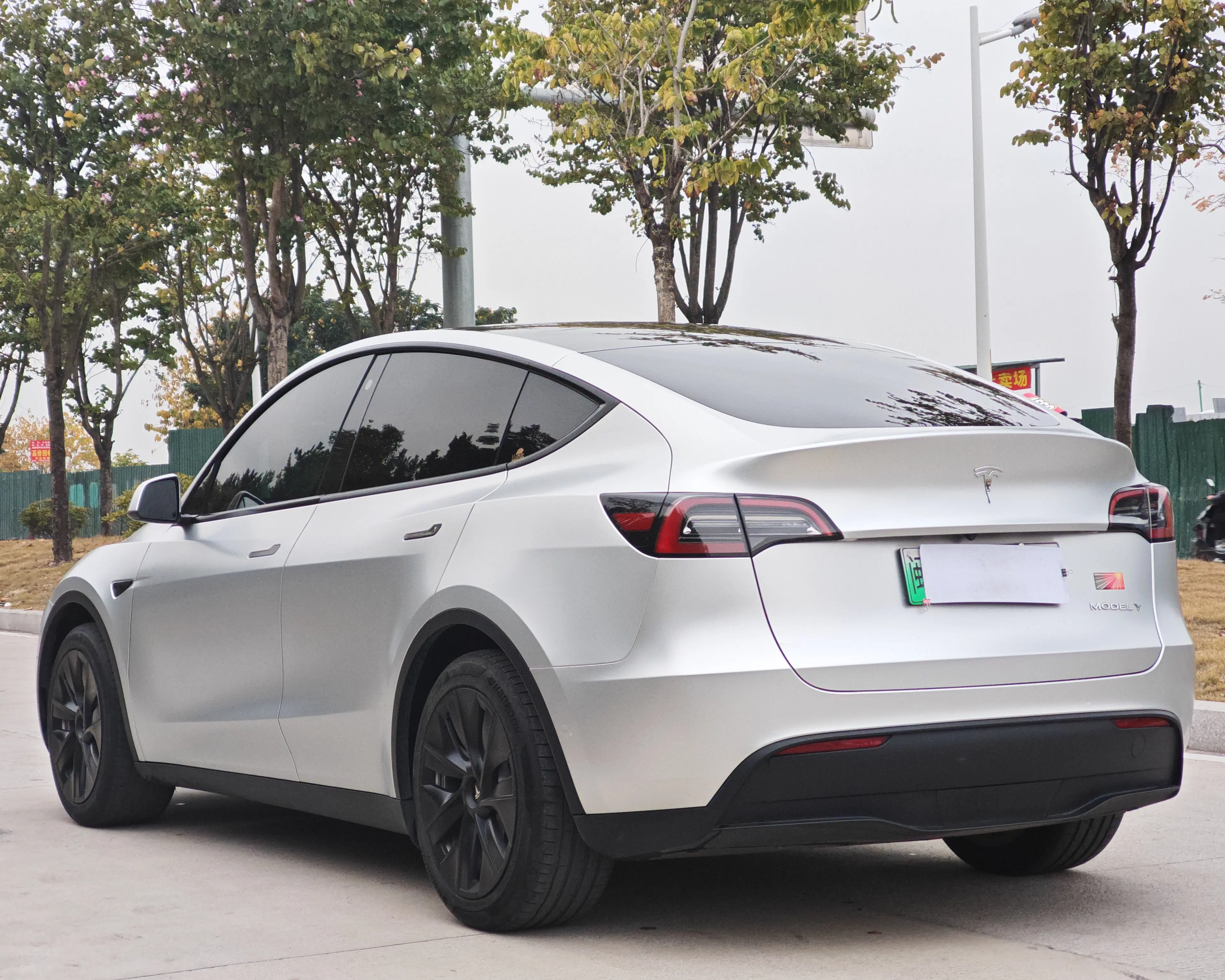 Tesla Model Y  из Китая